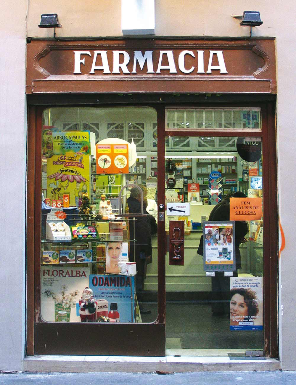 Maja Denzer Typofotos - Barcelona, Farmacia