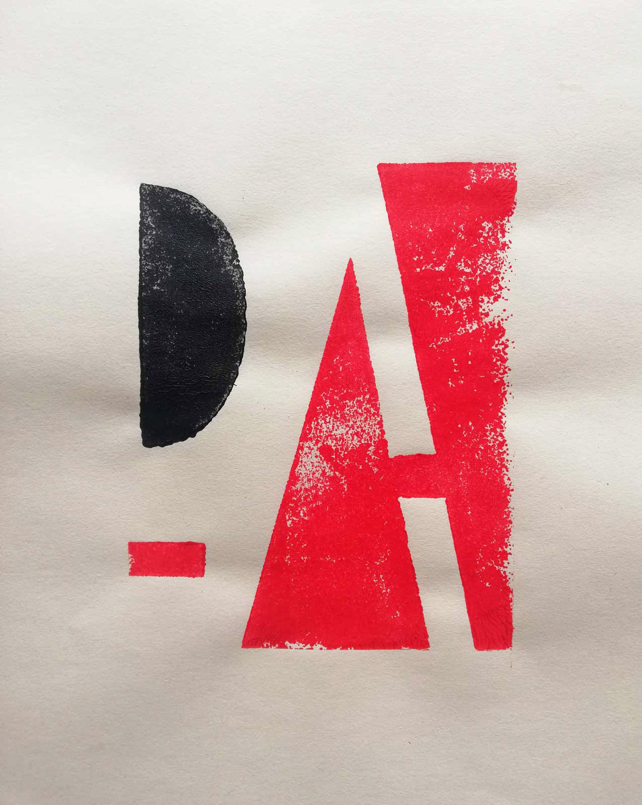 Typografische Experimente mit handgeschnittenen Buchstaben. Abstraktion der Buchstaben. 