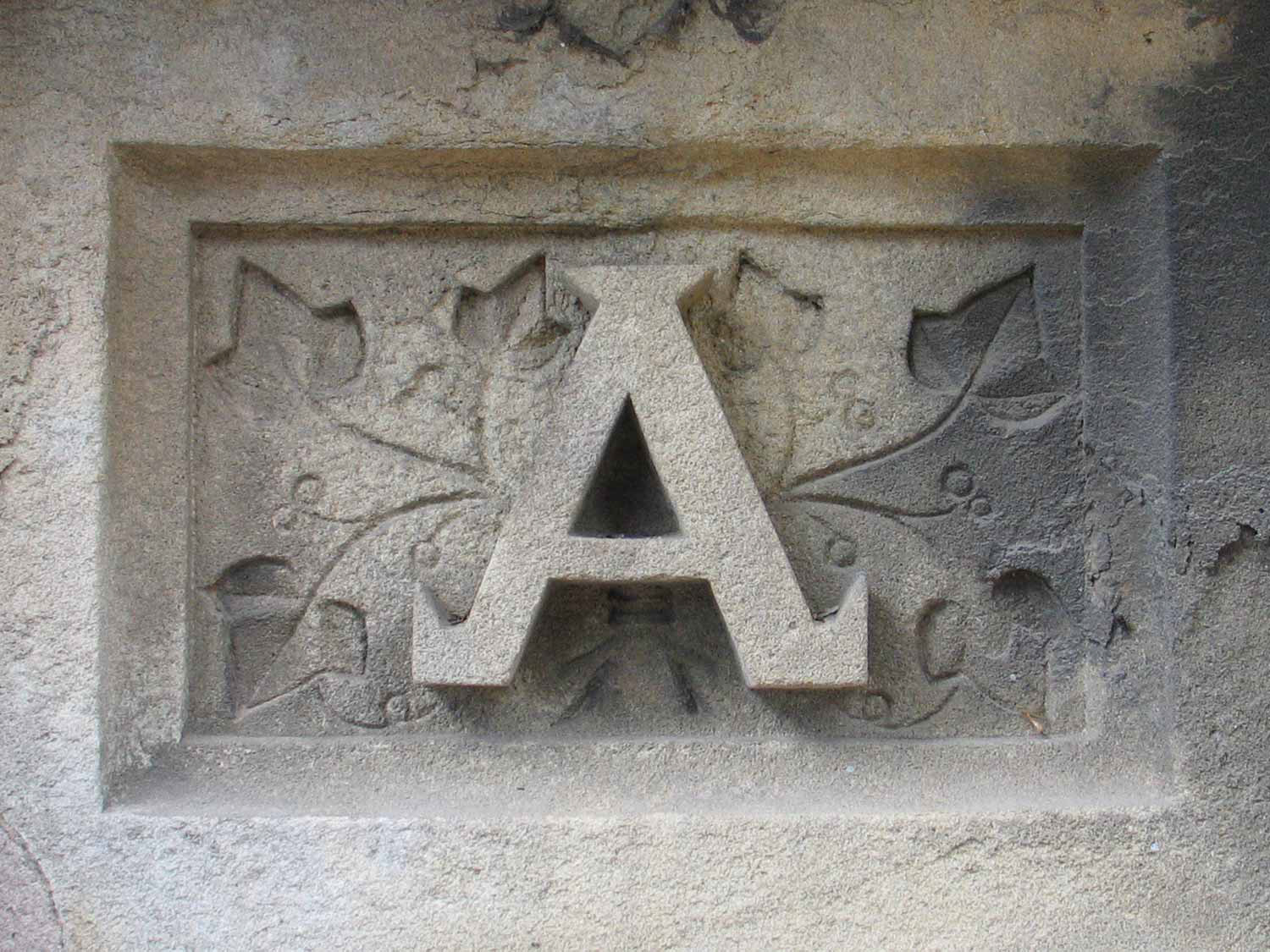 Maja Denzer Typofotos - Cementerio Barcelona "A"