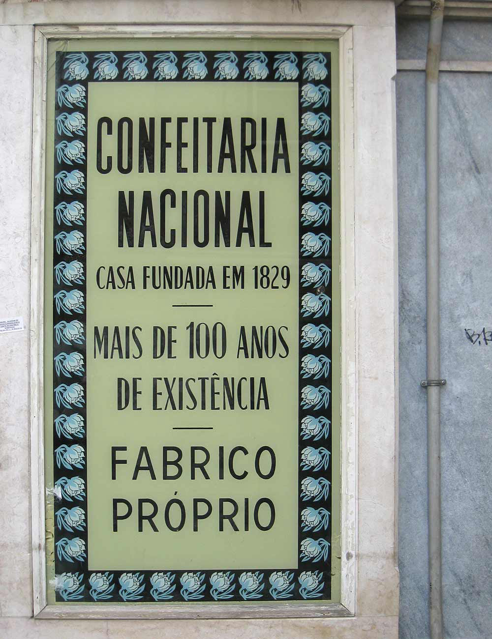 Maja Denzer Typofotos - Lissabon, Confeitaria Nacional