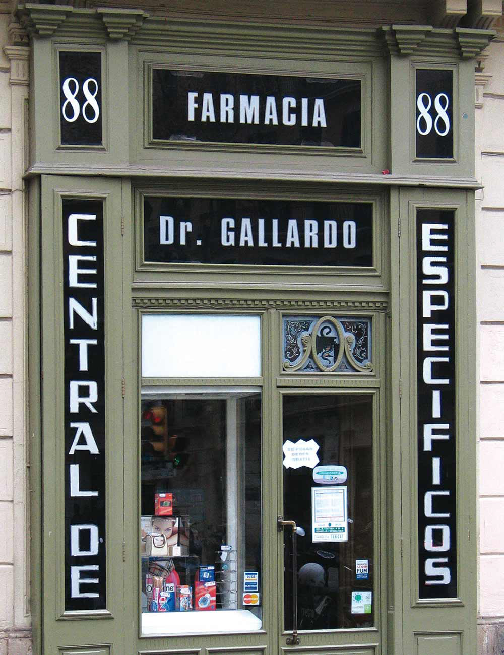 Maja Denzer Typofotos - Barcelona, Farmacia Gallardo