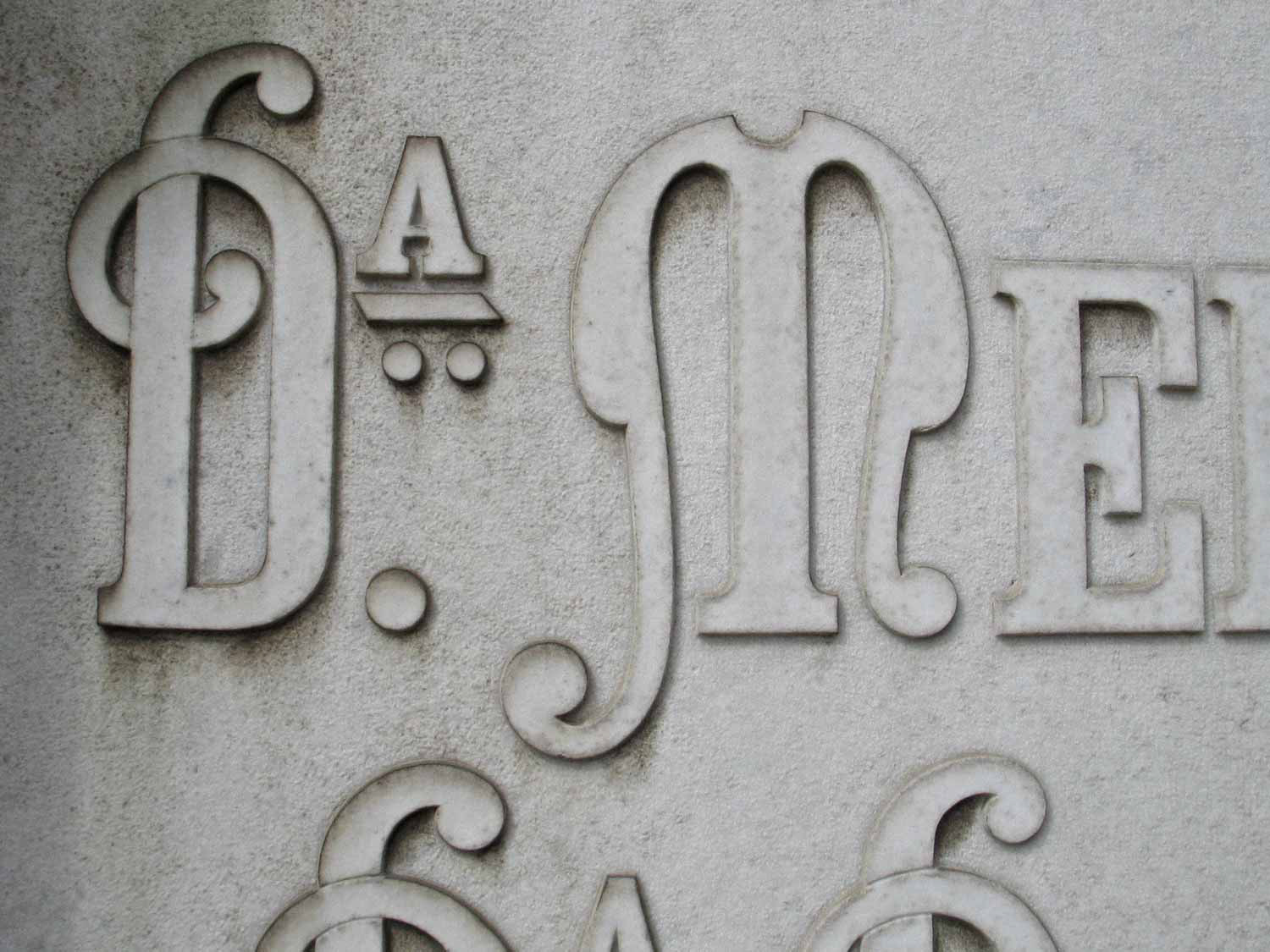 Maja Denzer Typofotos - Cementerio Barcelona "DaM"