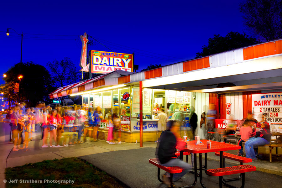 Huntley Dairy Mart - Slow Shutter - Twilight - Huntley, IL