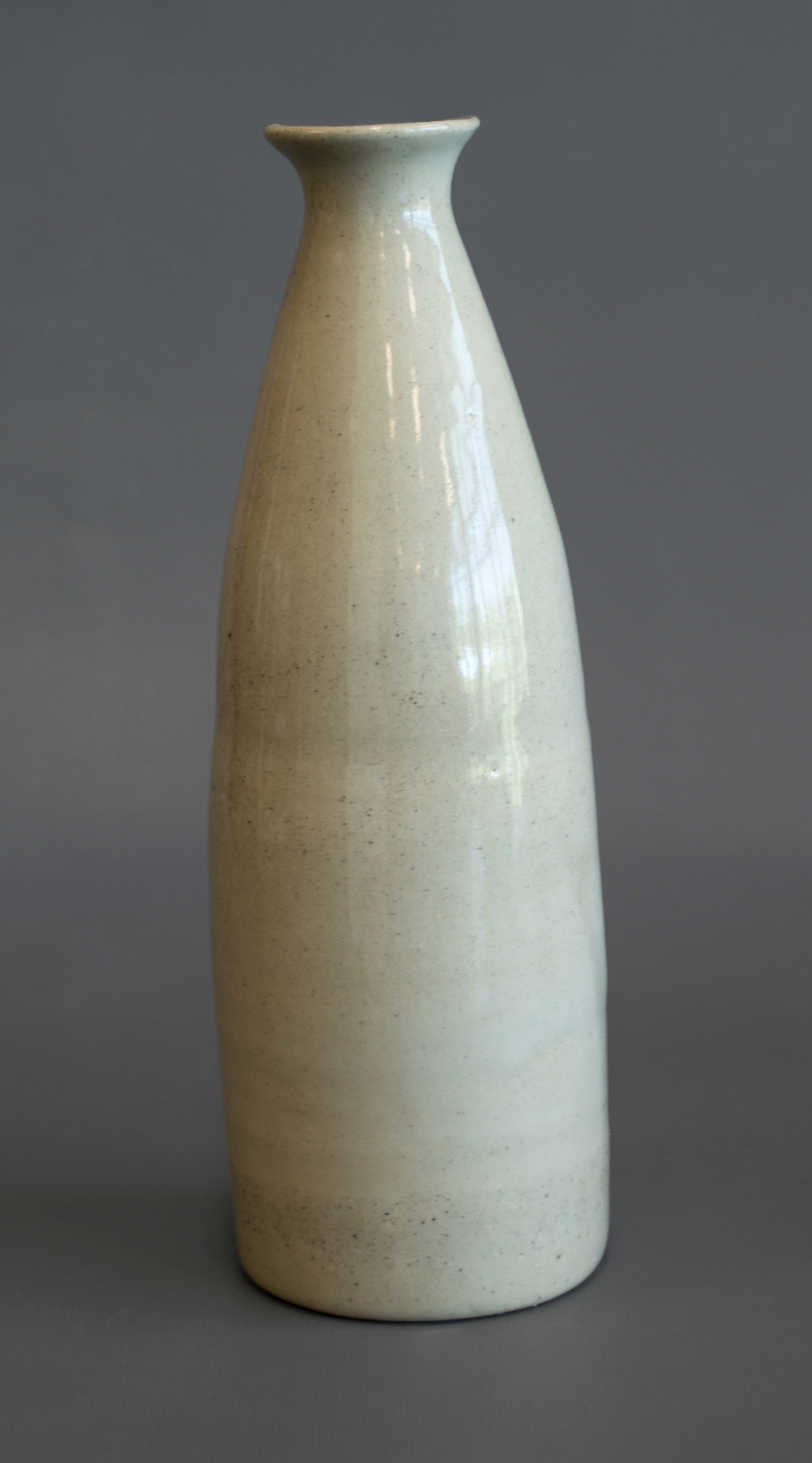 13" vase