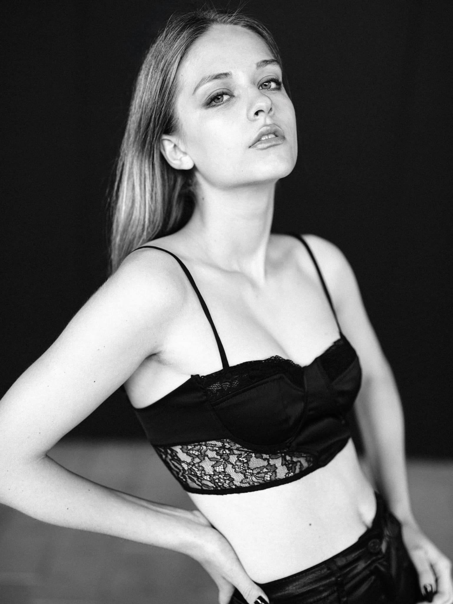 Model: Kamila