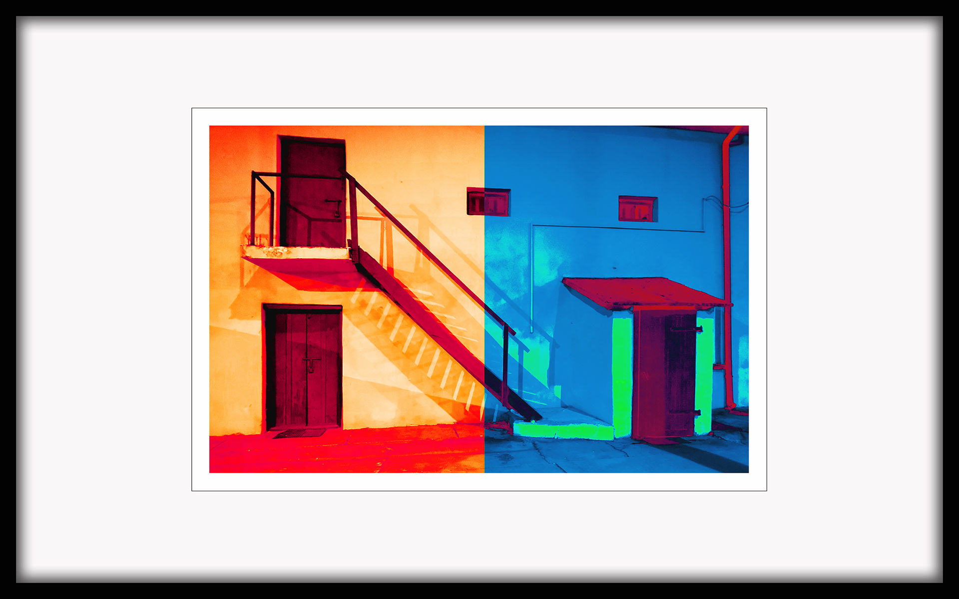 SCHODY orangeblue fotografia 45x29cm; passe-partout; rama alu 80x50cm