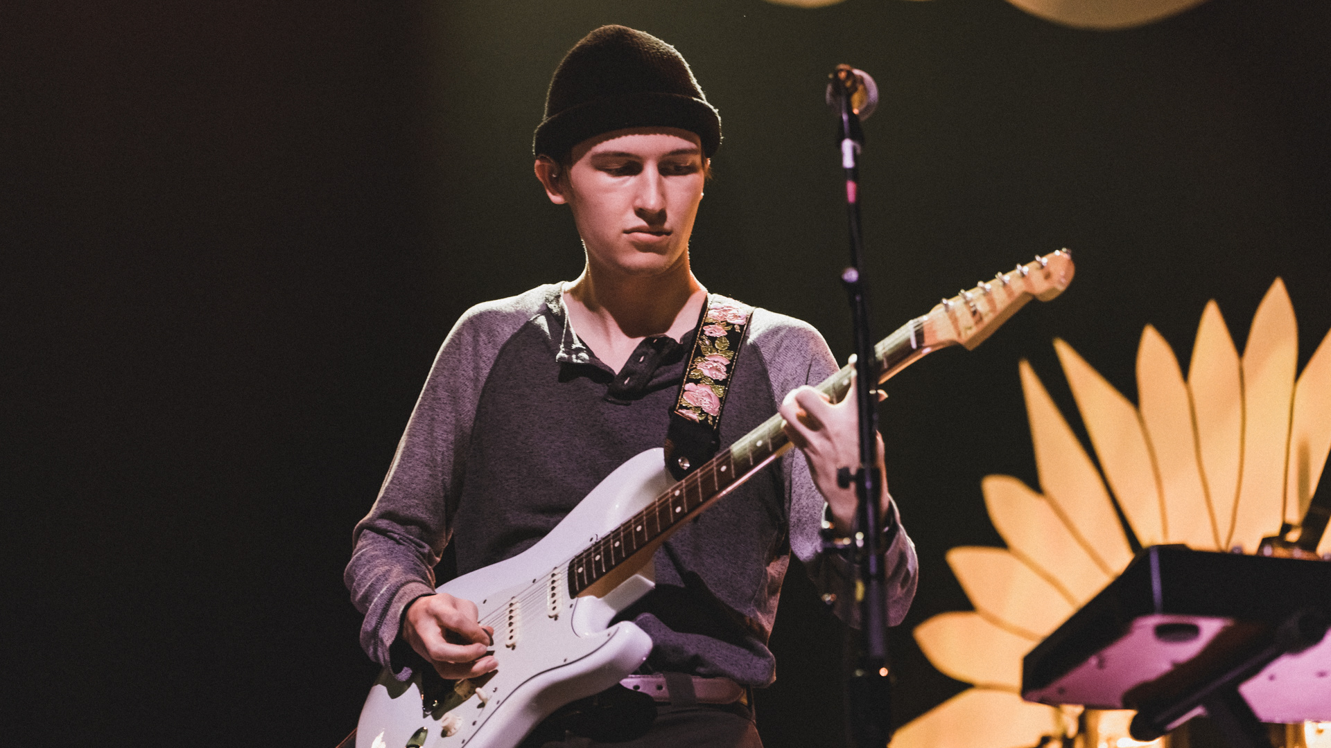 cavetown at town ballroom - photo by emma@deathscythemedia