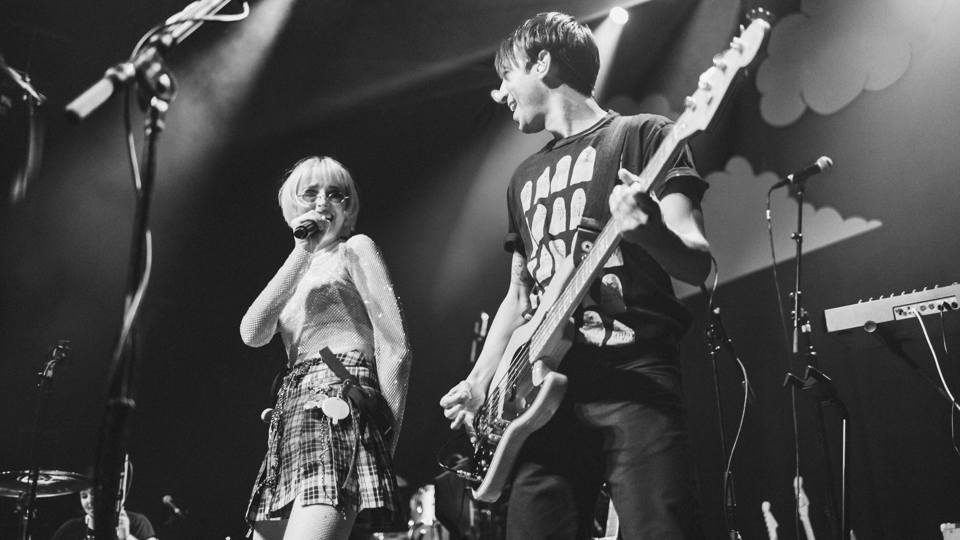 tessa violet at town ballroom - photo by emma@deathscythemedia