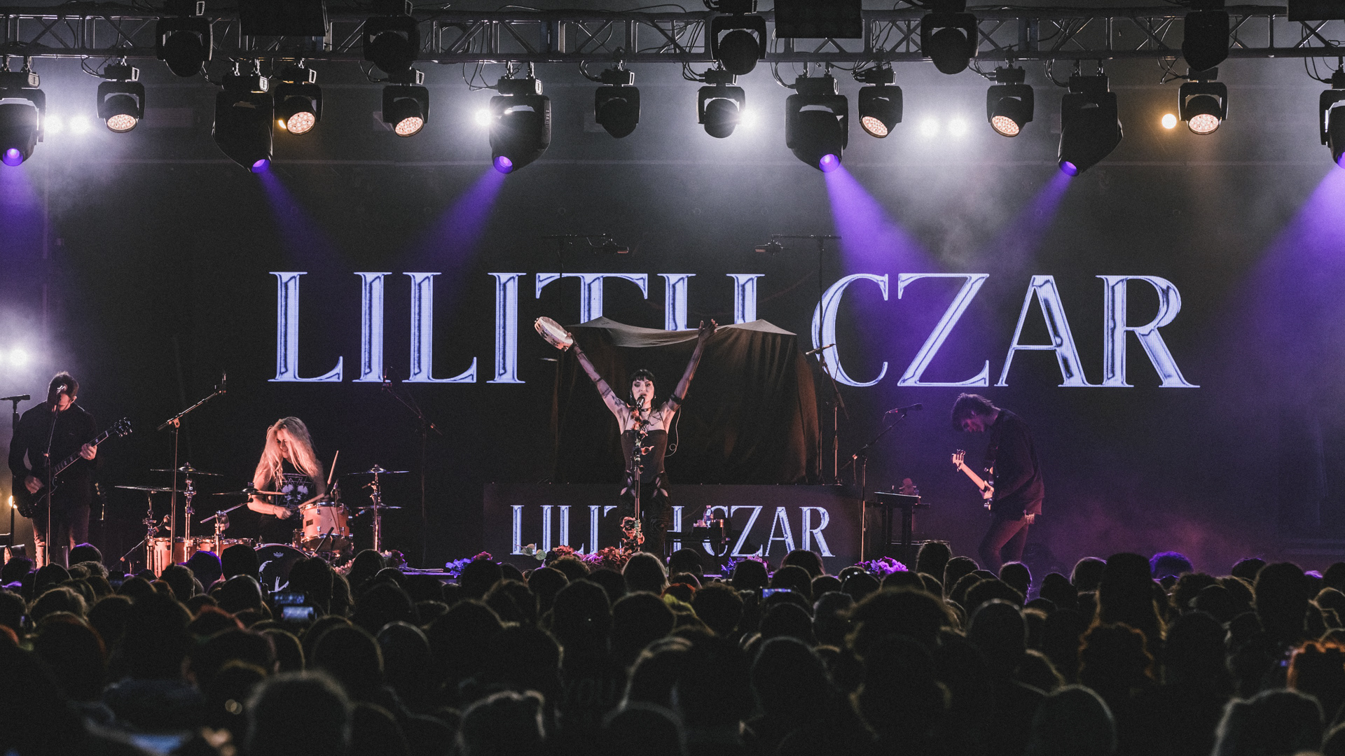 Lilith Czar@Buffalo Riverworks - Photo by Emma@deathscythemedia