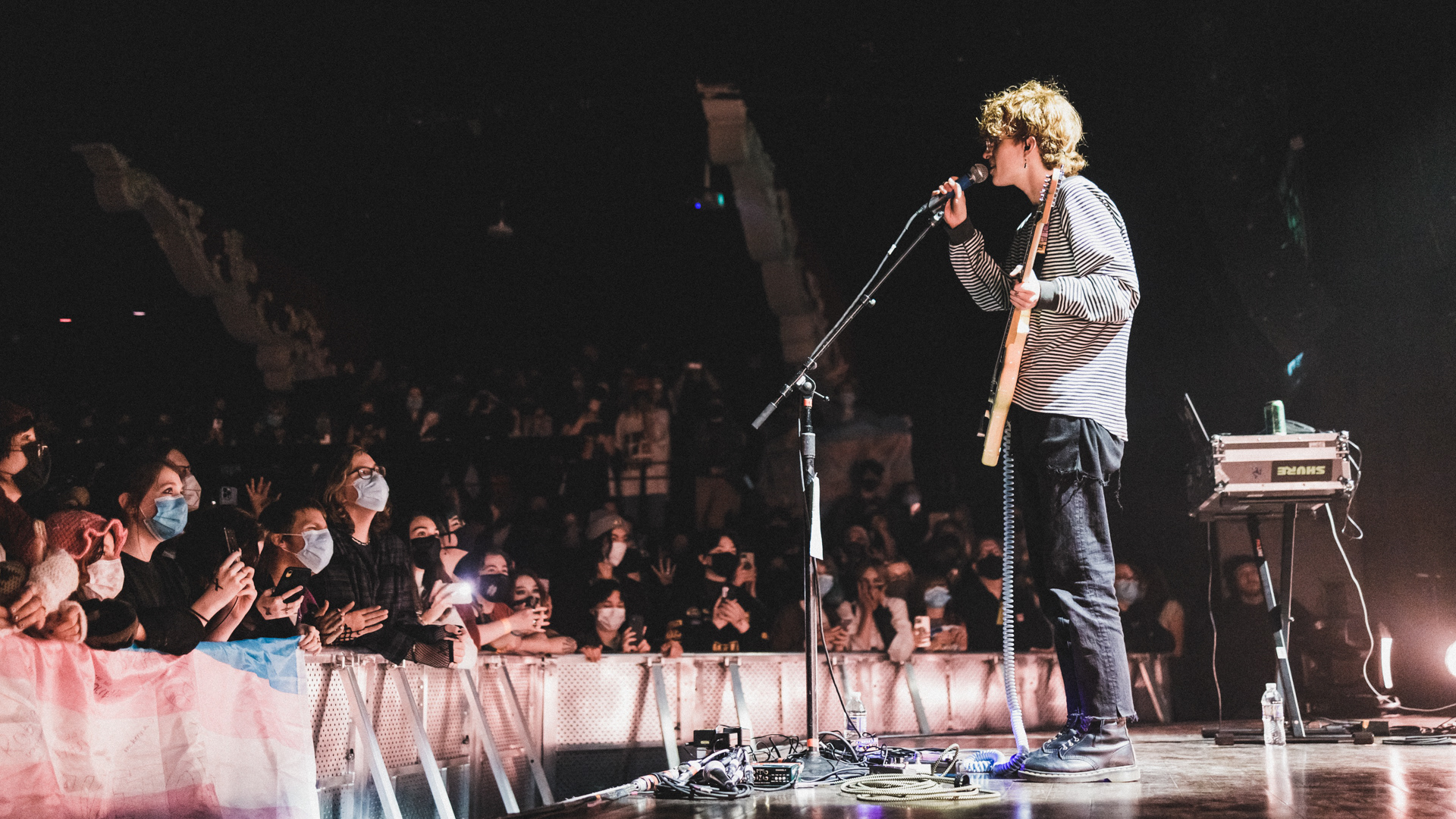 cavetown at town ballroom - photo by emma@deathscythemedia