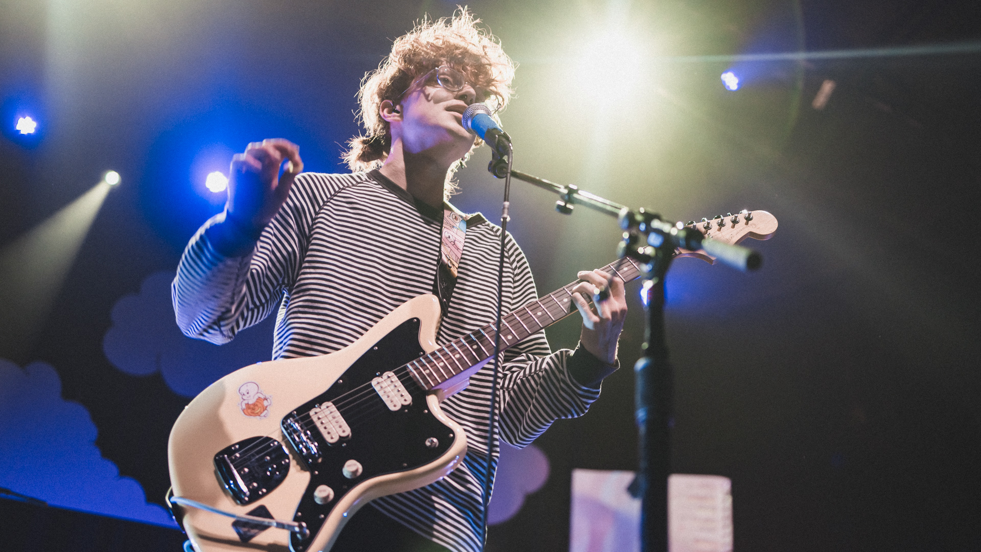 cavetown at town ballroom - photo by emma@deathscythemedia