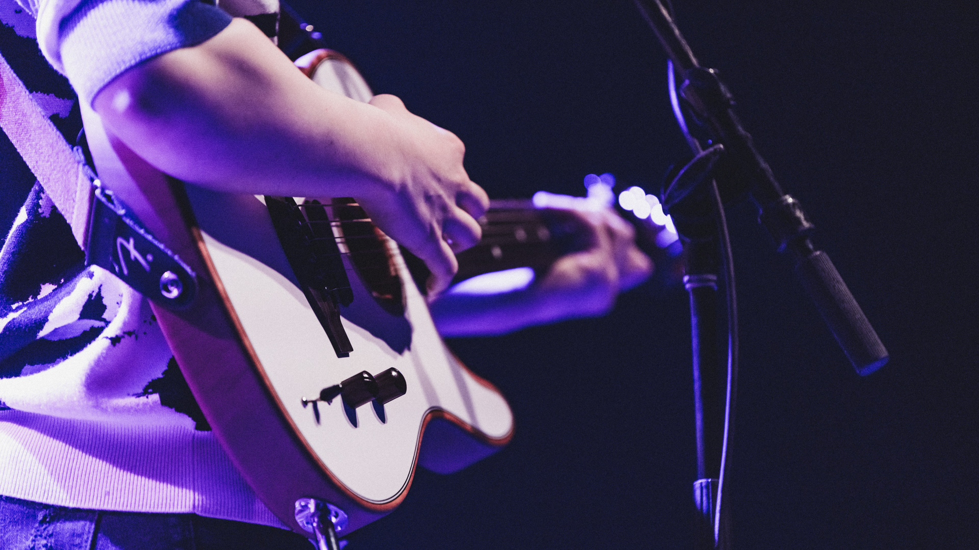 addison grace at town ballroom - photo by emma@deathscythemedia