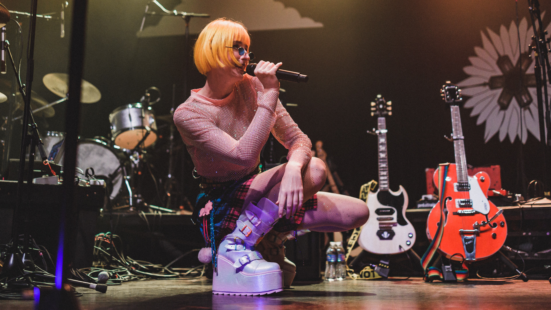 tessa violet at town ballroom - photo by emma@deathscythemedia