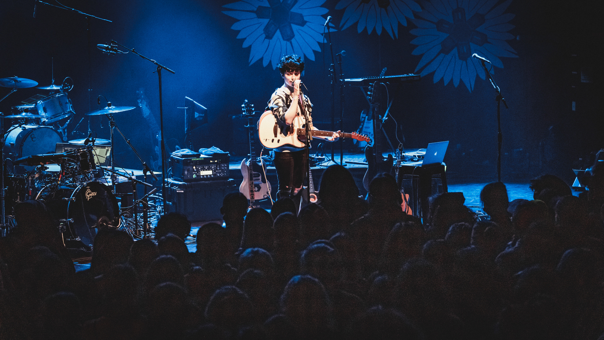 addison grace at town ballroom - photo by emma@deathscythemedia