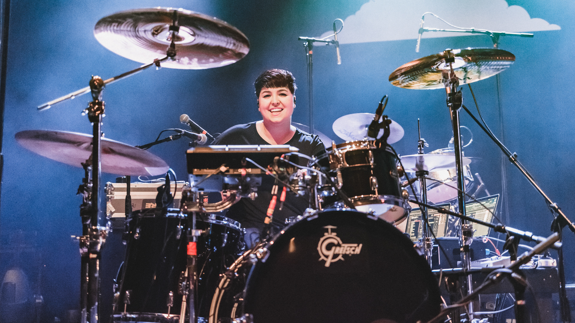 tessa violet at town ballroom - photo by emma@deathscythemedia