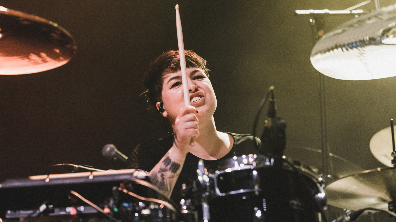 tessa violet at town ballroom - photo by emma@deathscythemedia