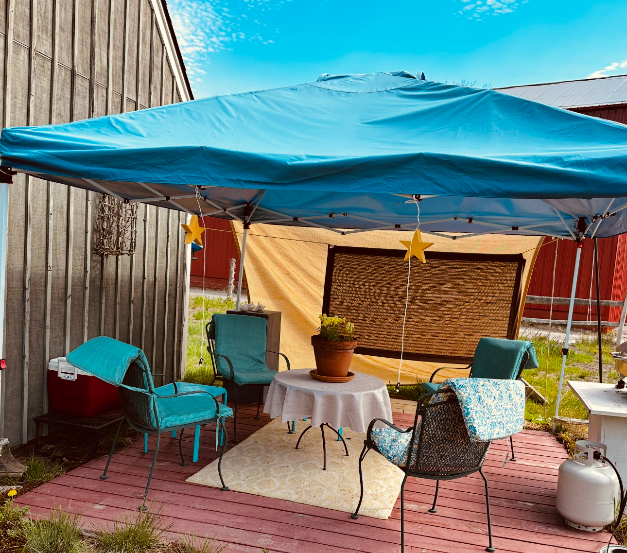 Patio with grill