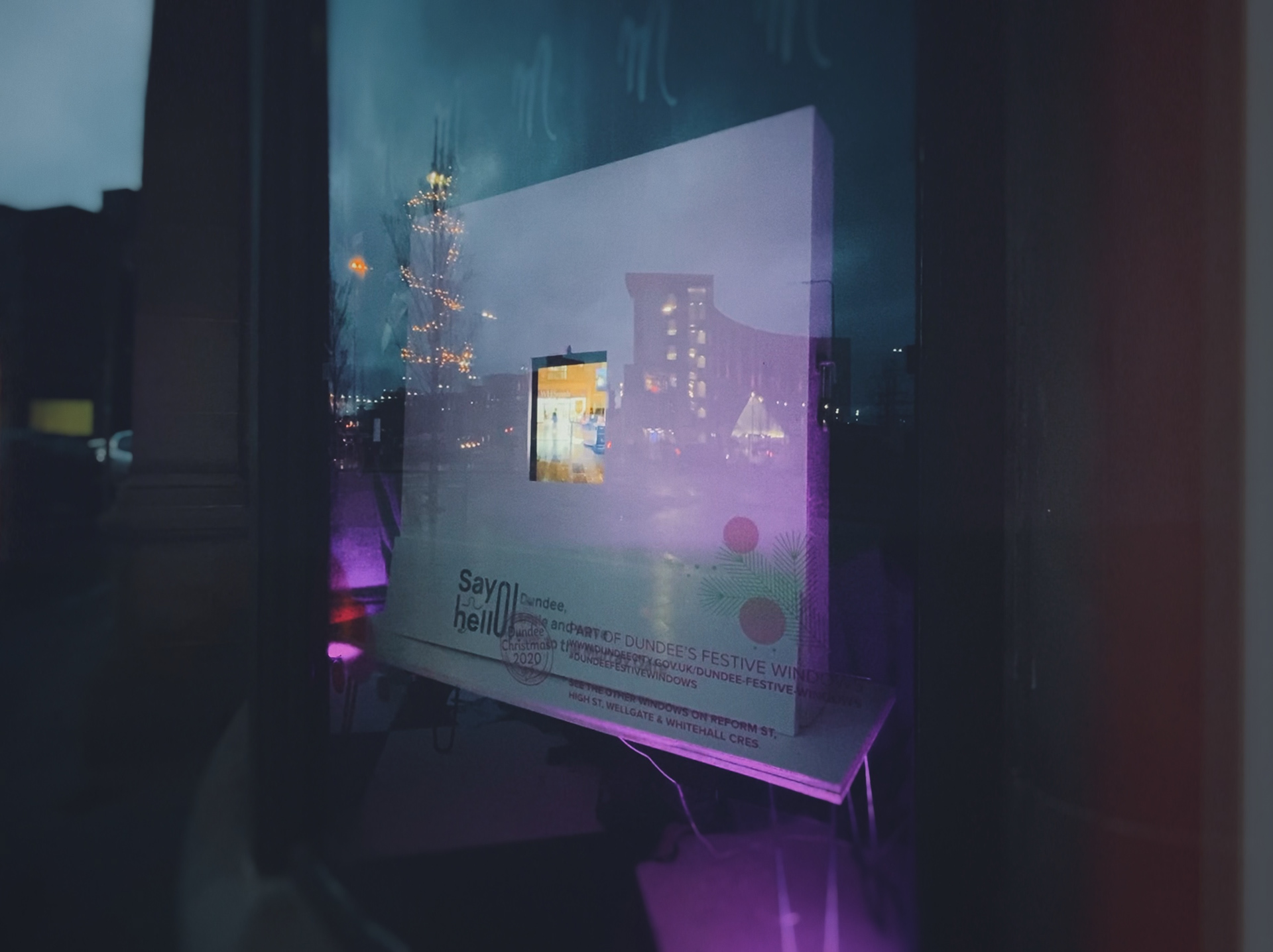 Say Hello - Dundee Festive Windows 2020
