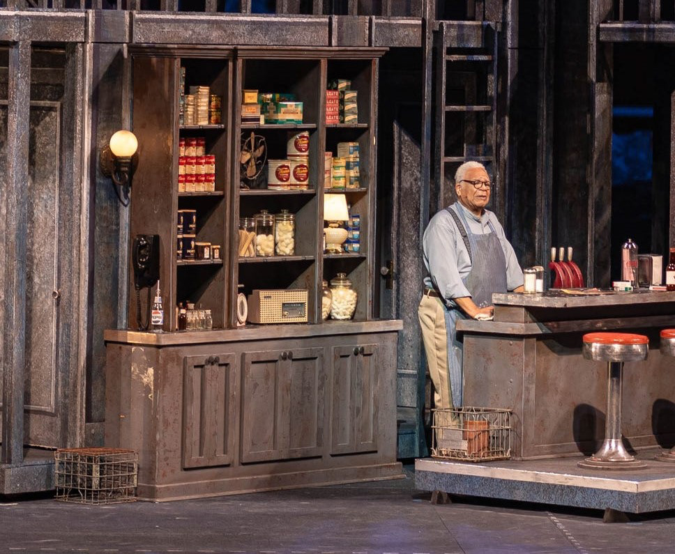 MUNY: Bar Back Dressed