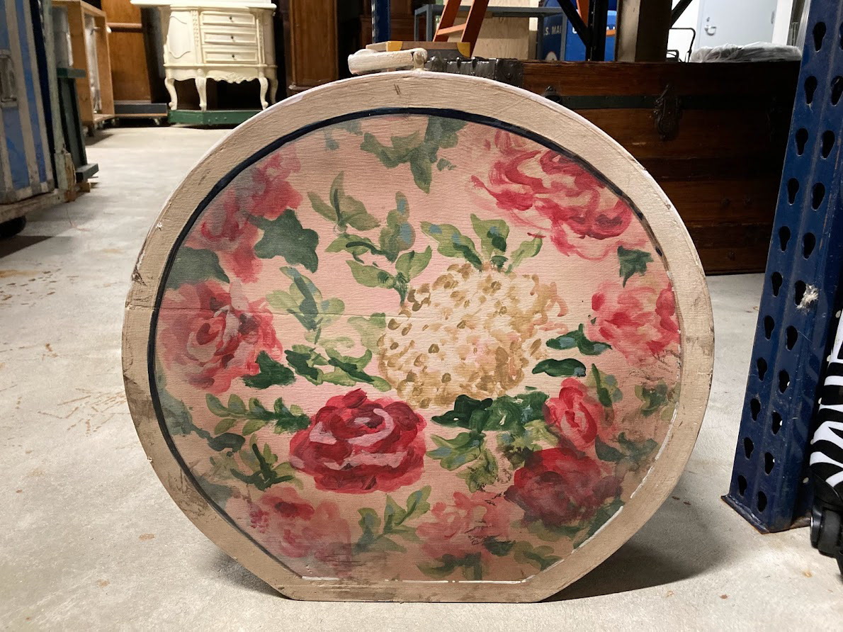 MUNY: Hatbox