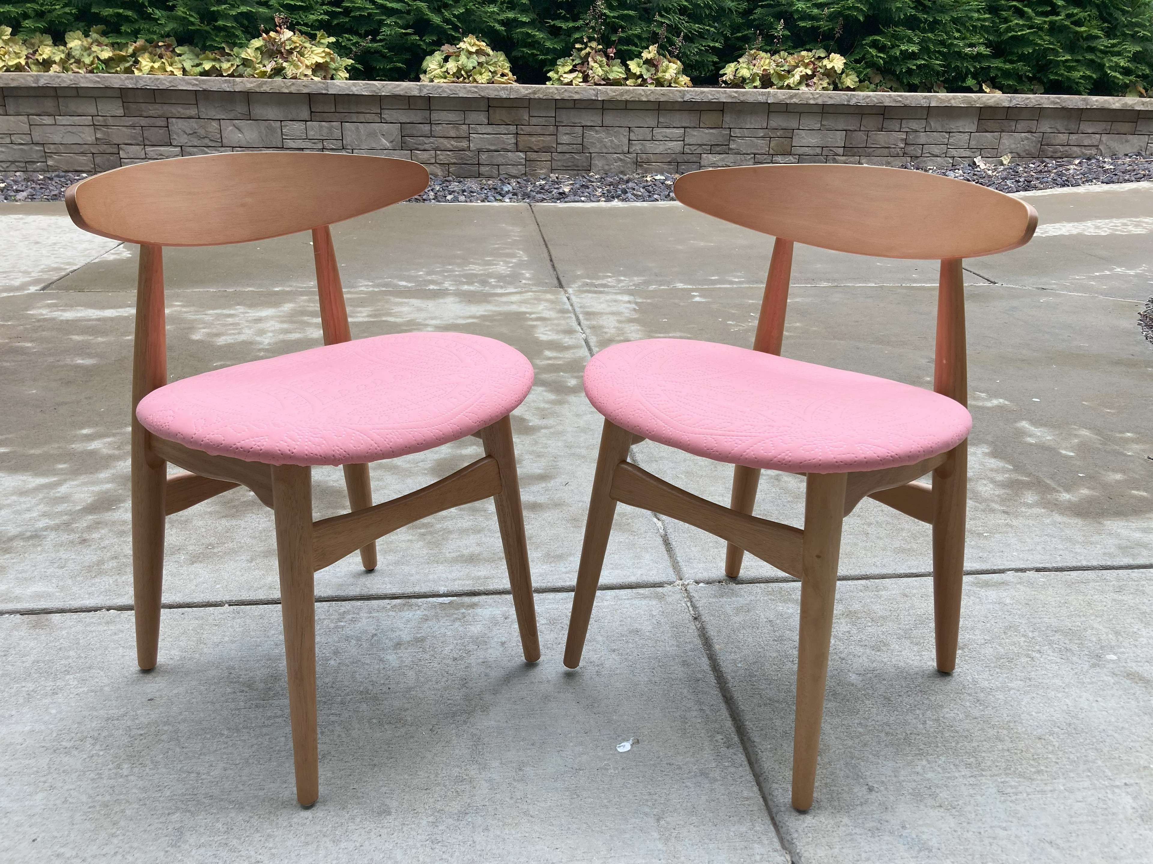 MUNY: Reupholstery
