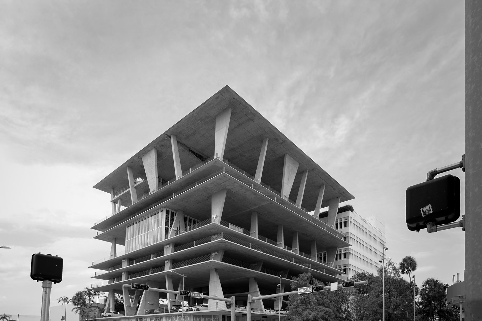 ©BAQHER STUDIOS 2024 - LINCOLN ROAD PARKING GARAGE