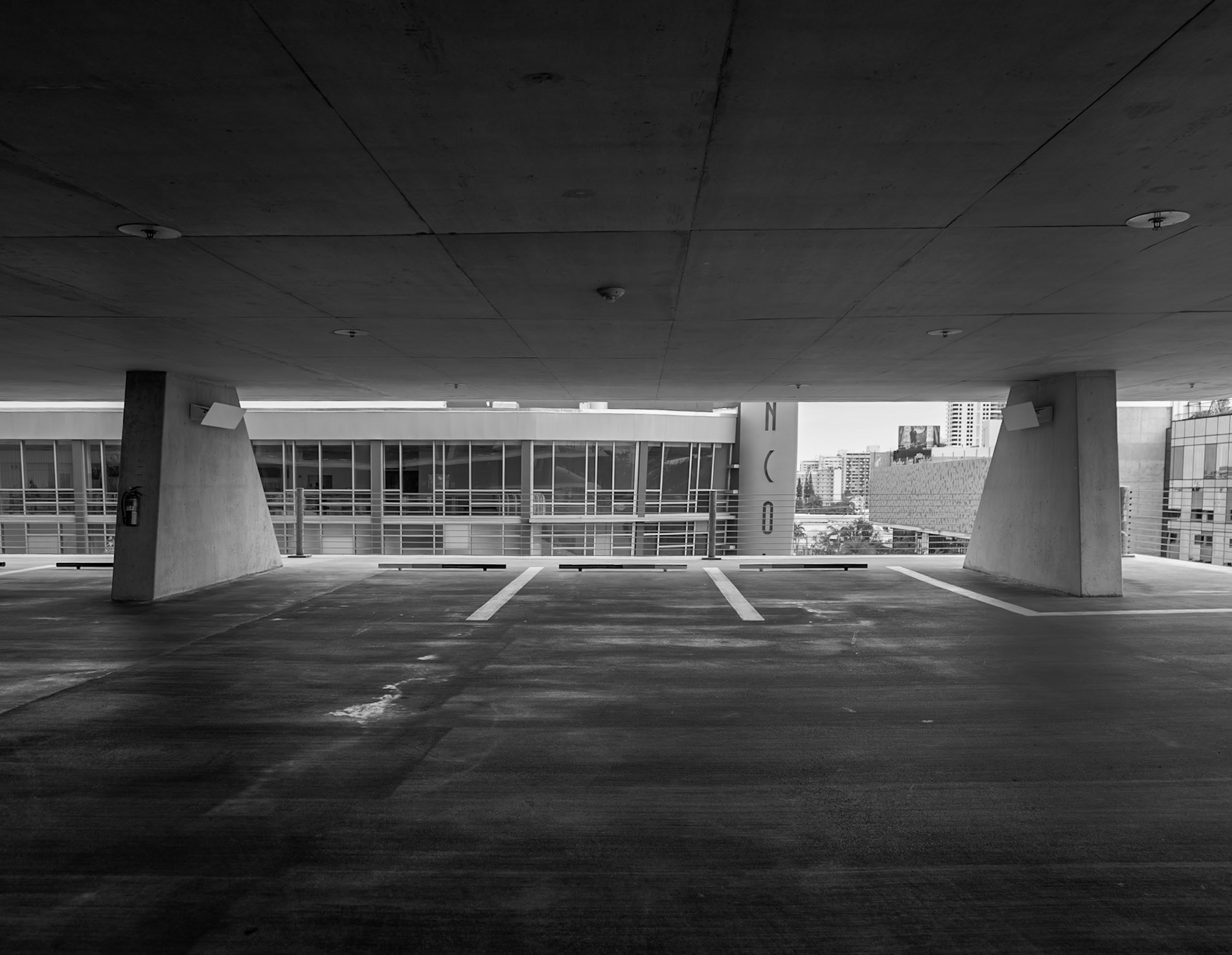 ©BAQHER STUDIOS 2024 - LINCOLN ROAD PARKING GARAGE