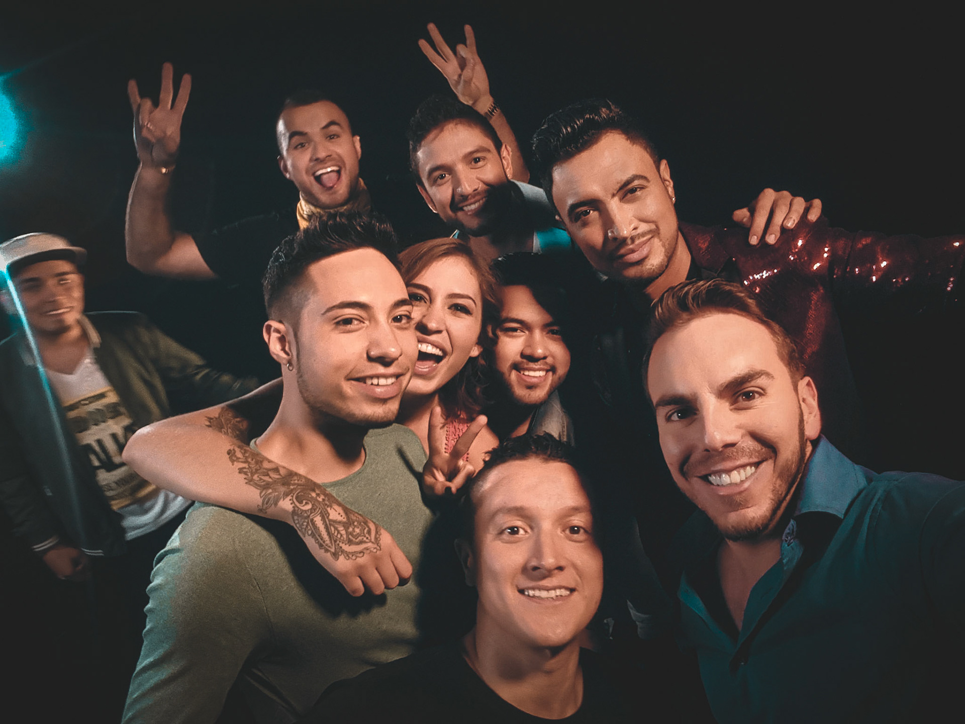 Campaña RCN Radio - Contagia Lo Bueno