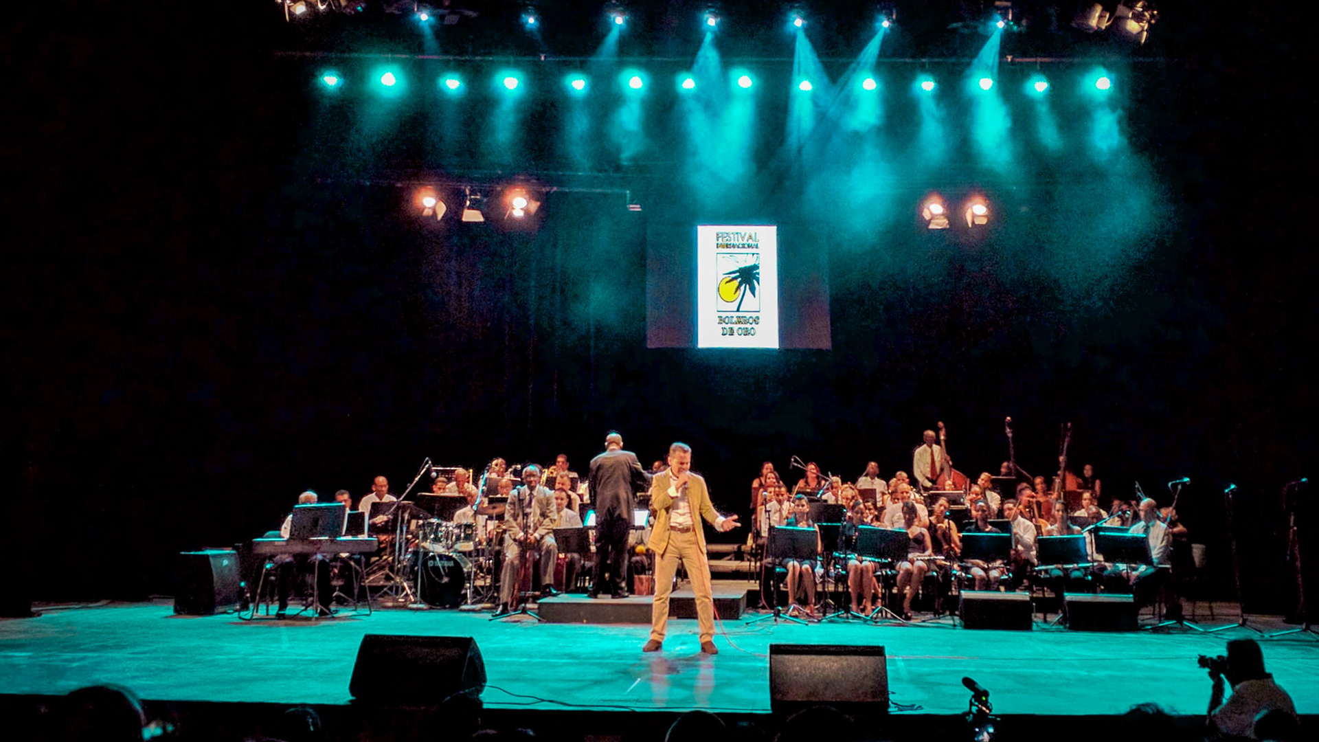 Festival Boleros de Oro - La Habana, Cuba · Juan GuFo