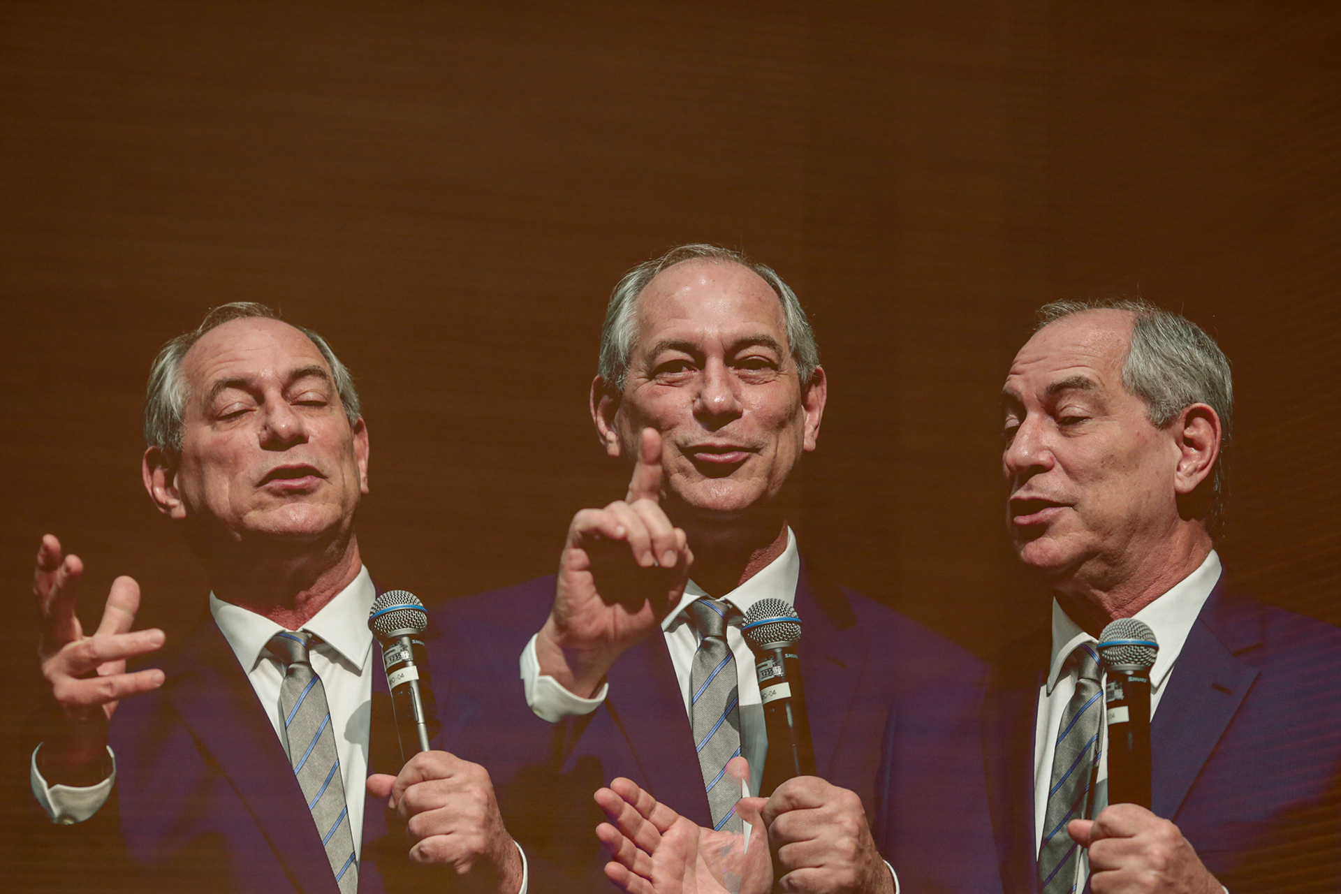 Ciro Gomes, then a candidate for the presidency of the Republic in the 2022 elections for the PDT party, during a meeting promoted by the Brazilian Bar Association (OAB) in São Paulo. The photo was taken using a multiple exposure technique with the camera's own system to show different moments of his body language during the lecture. Photo: AGIF/Suamy Beydoun 