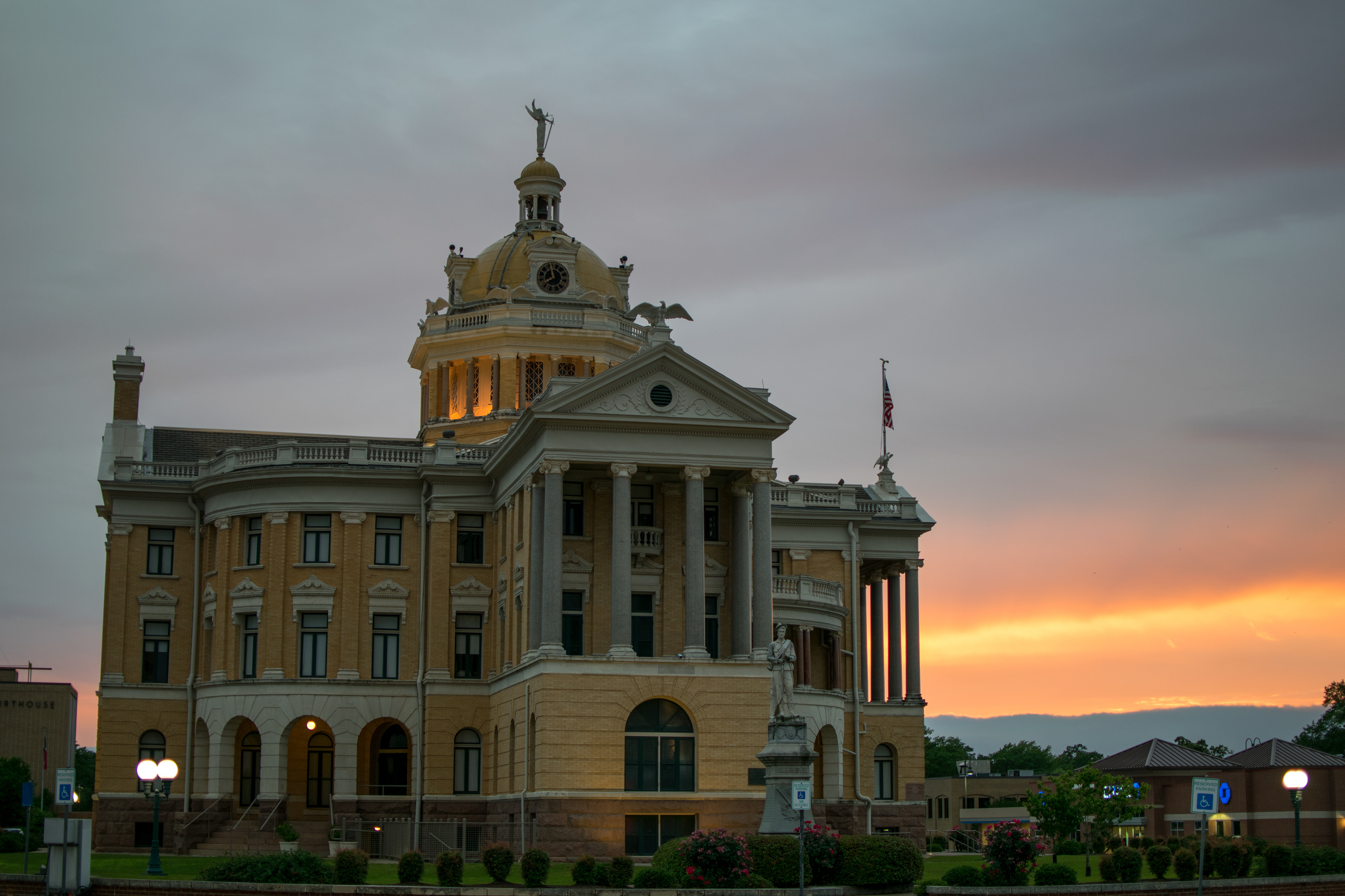 Marshall Court House