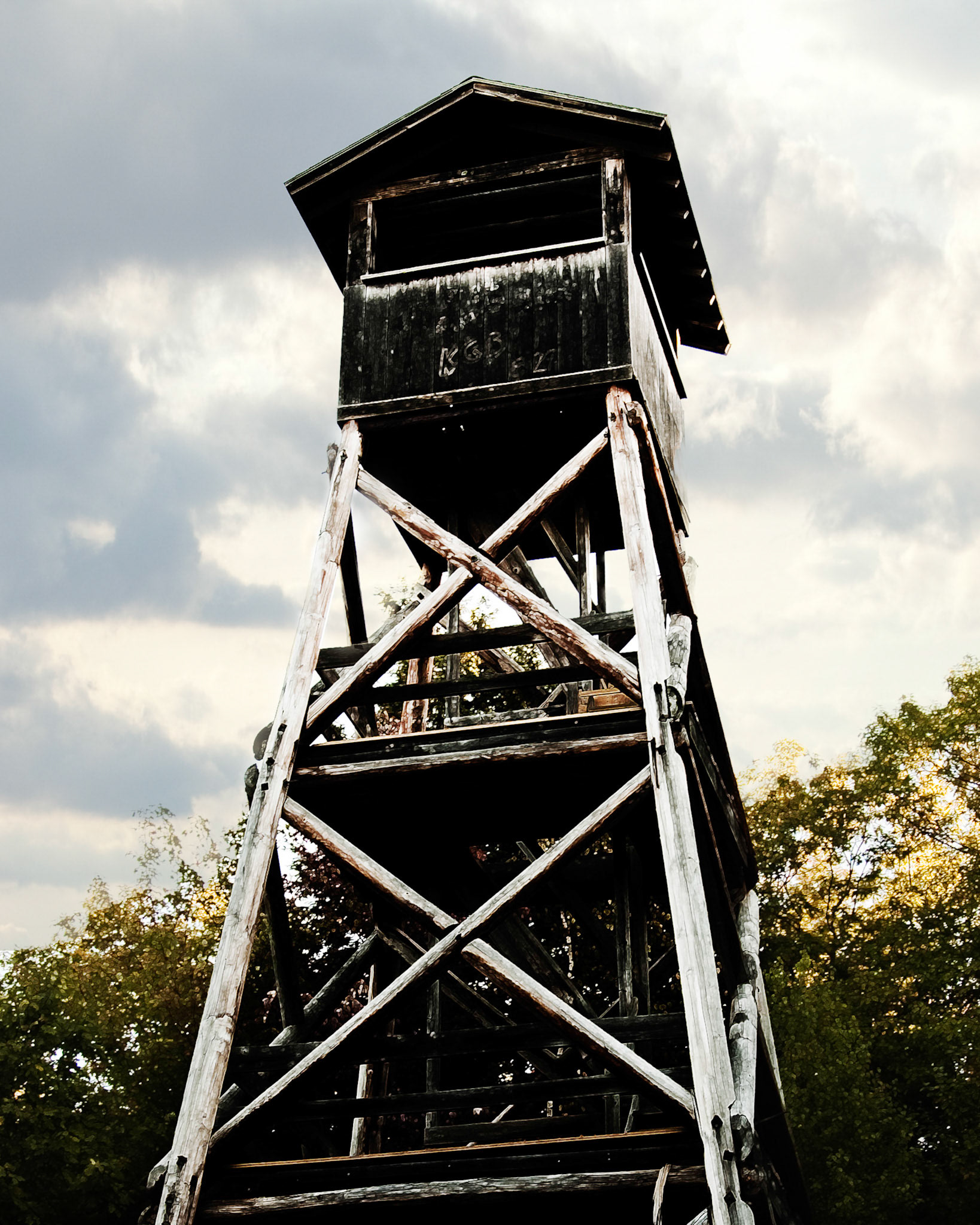 Abenaki Lookout - grunge