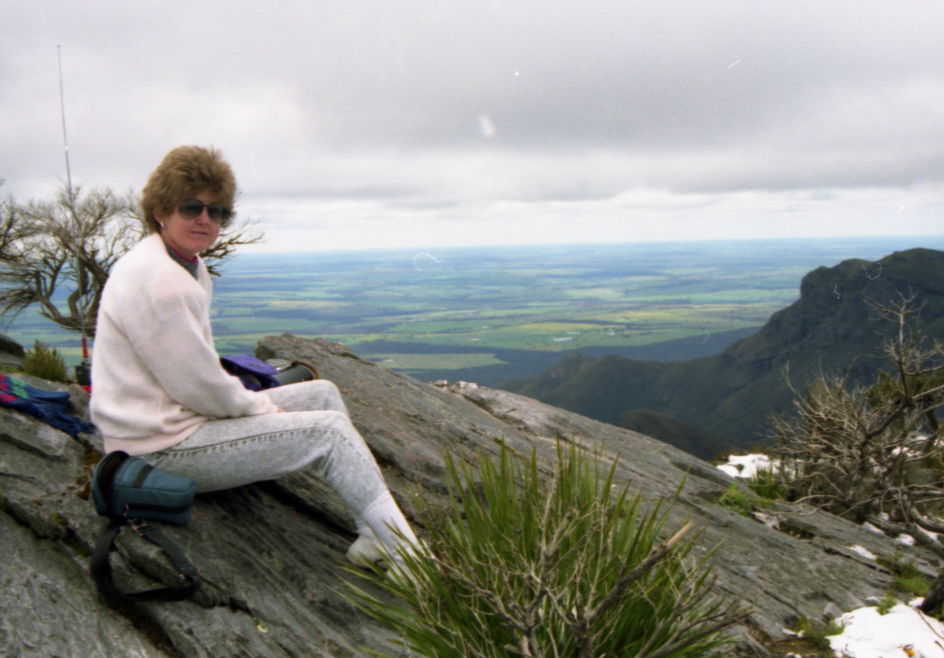 SNOW ON BLUFF KNOLL 1992
