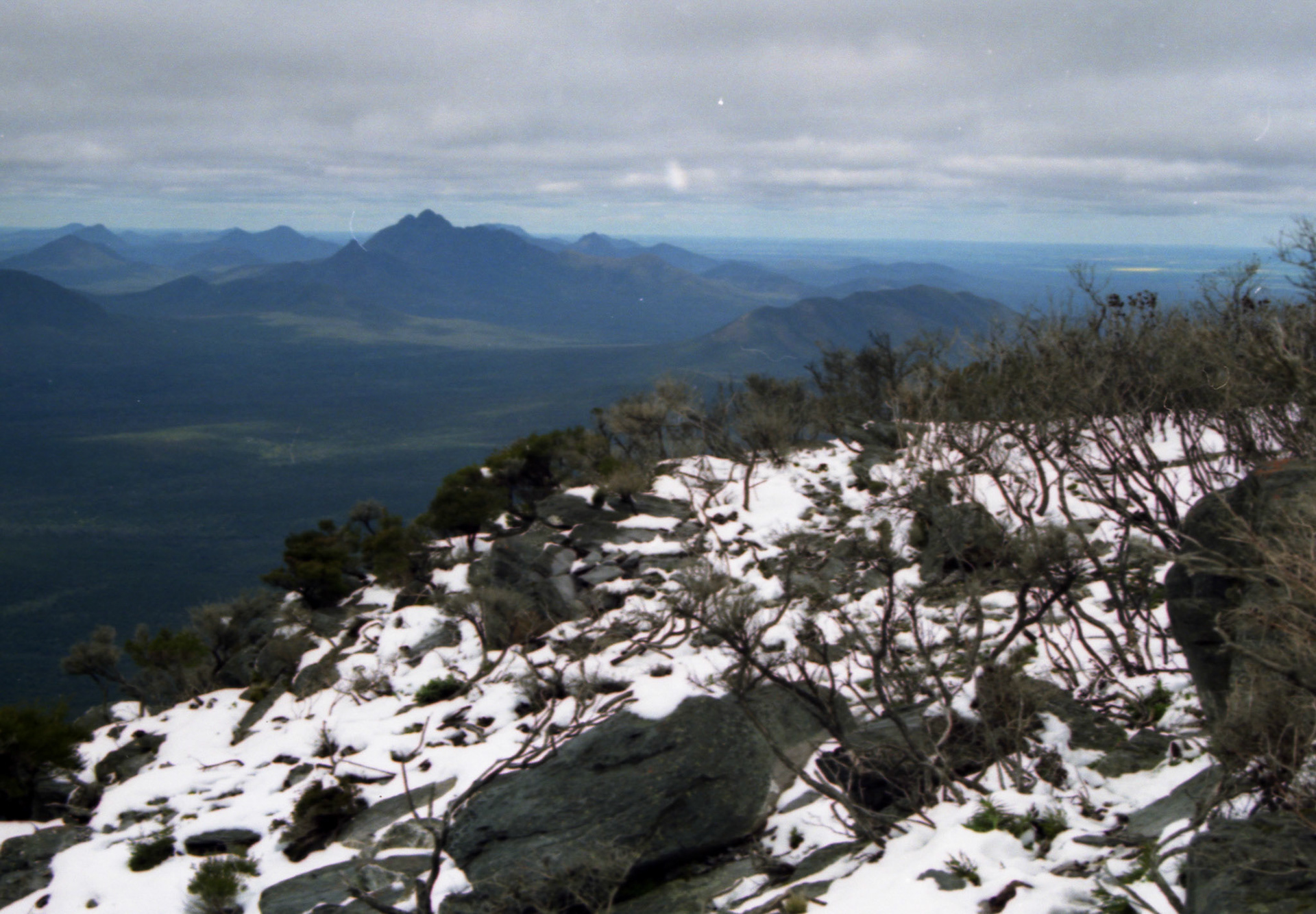 SNOW ON BLUFF KNOLL 1992
