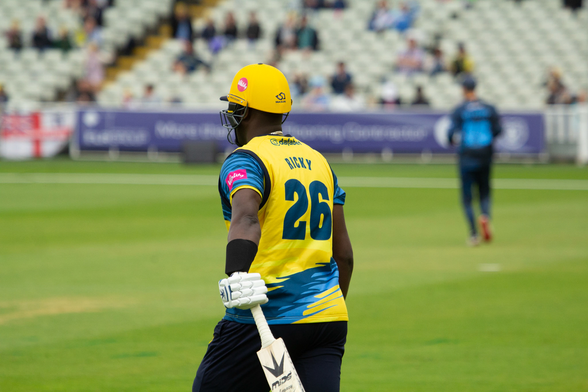 Carlos Brathwaite strides to the crease