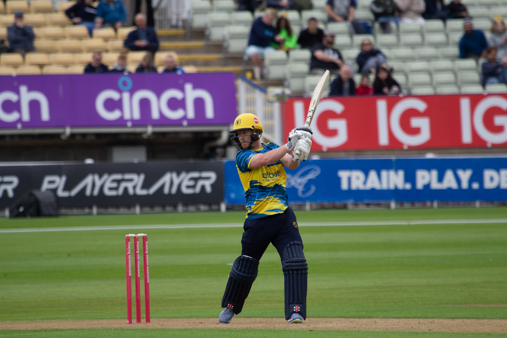 Alex Davies looks for a cut shot