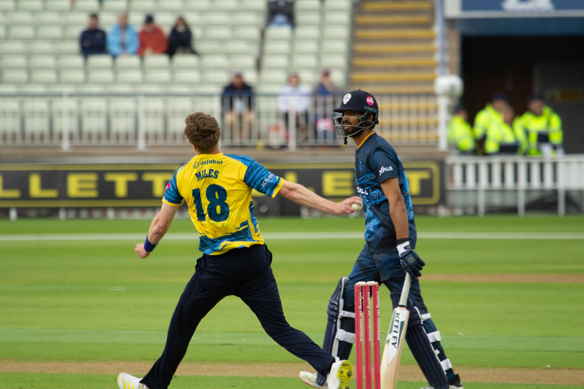 Craig Miles reaching the crease