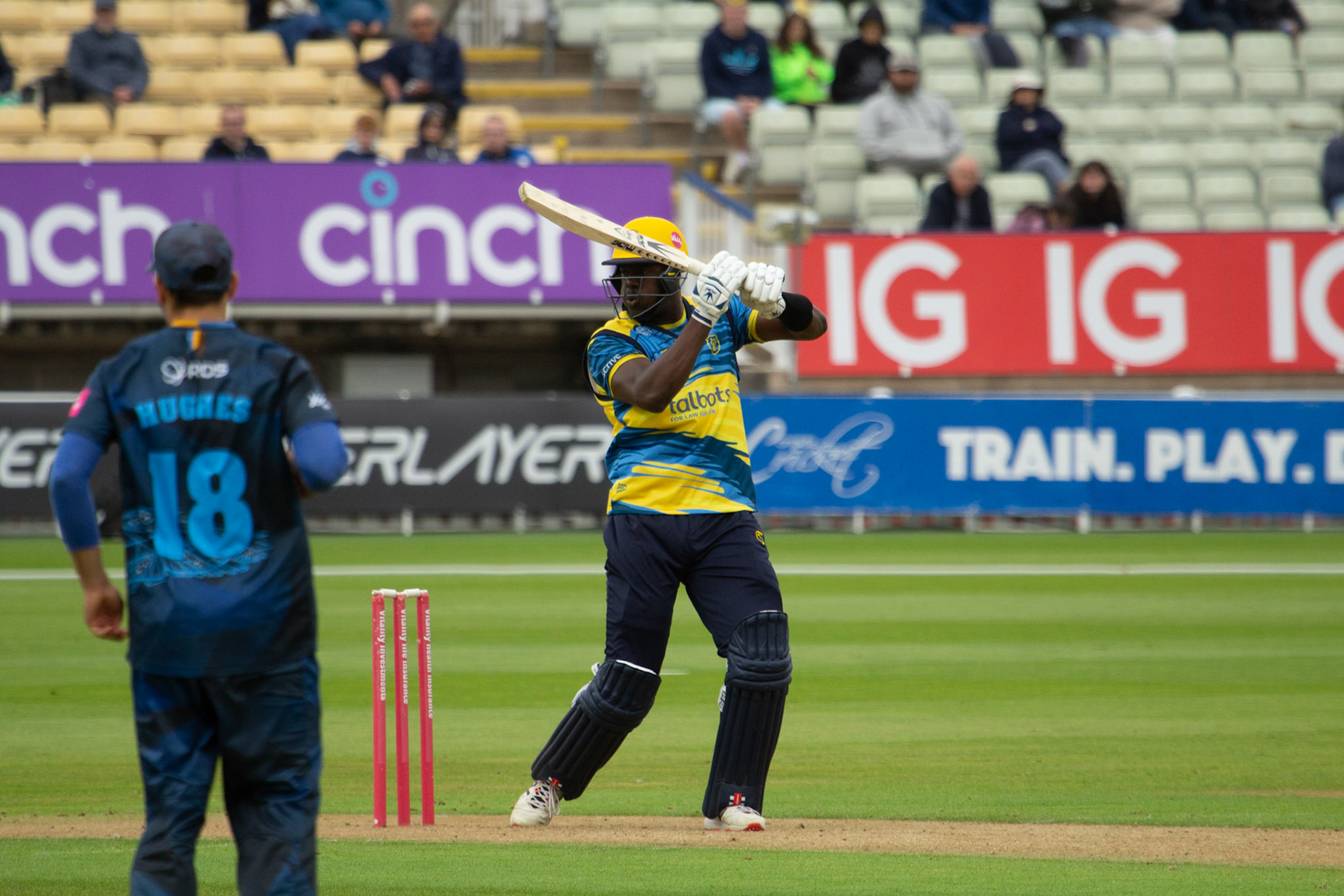 Carlos eyes up the cover-point boundary