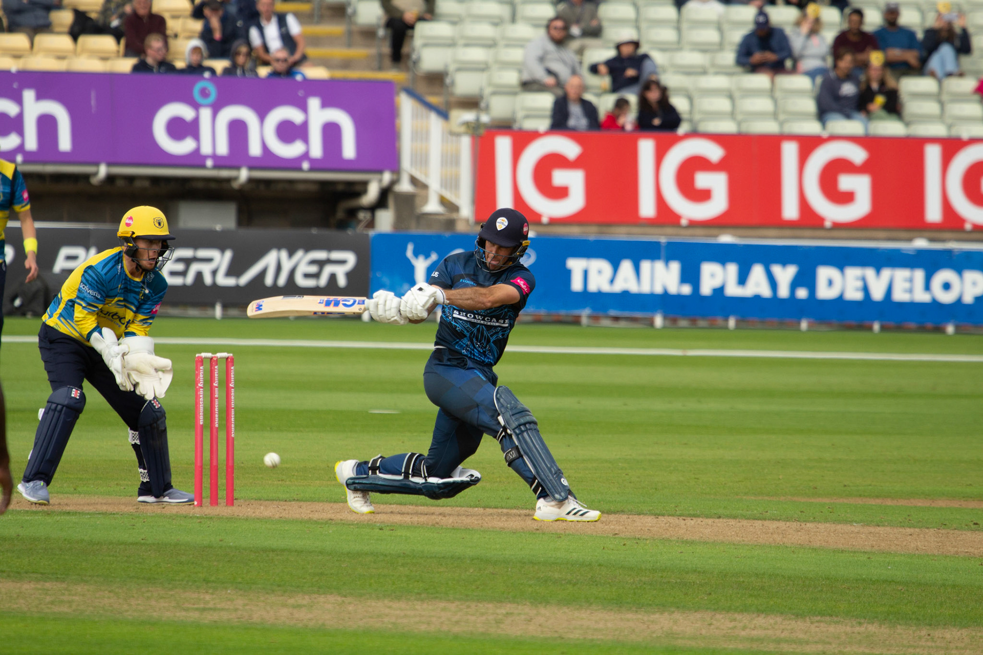 Madsen attempts a reverse sweep