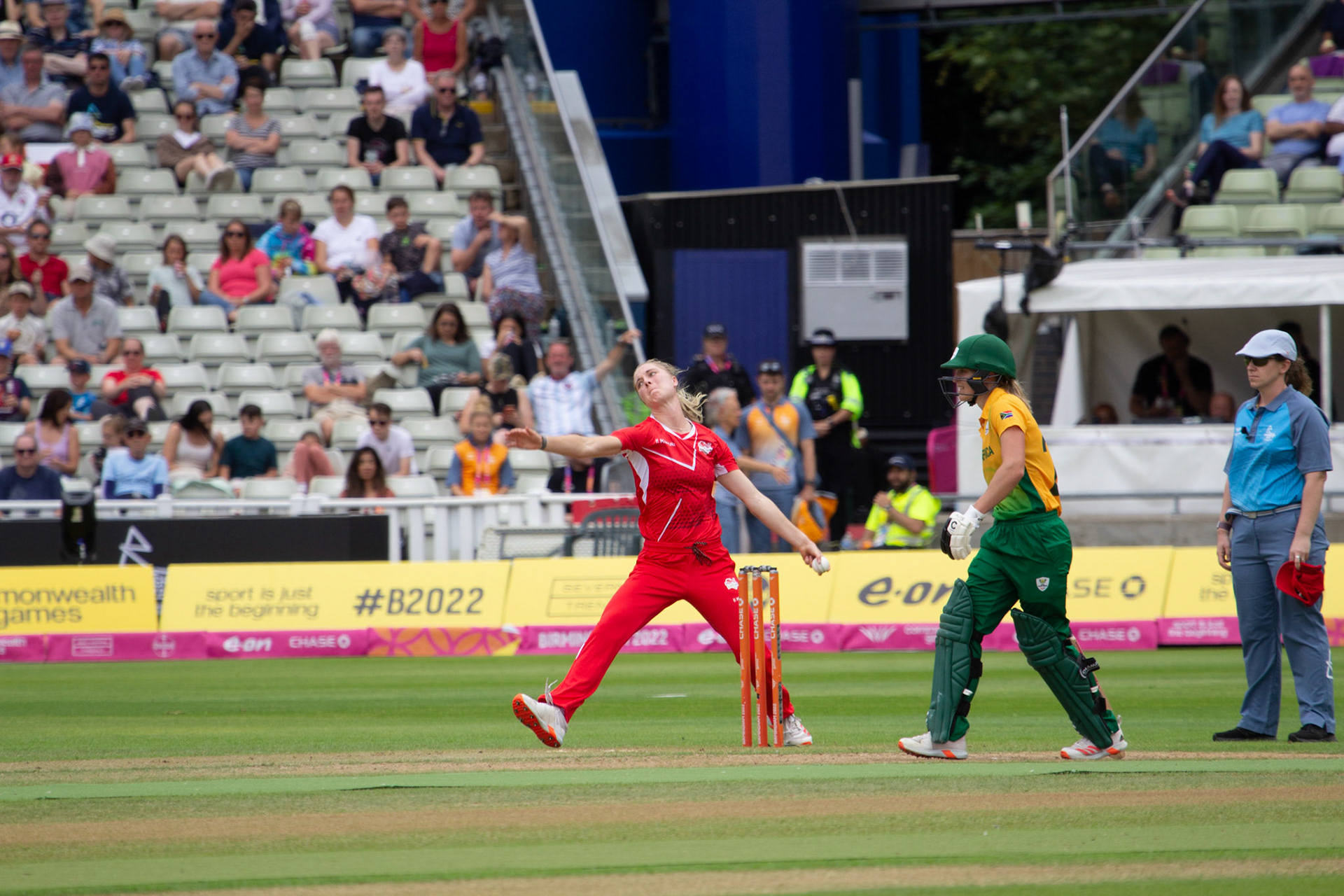 Freya Kemp bowling vs SA in Commonwealth Games
