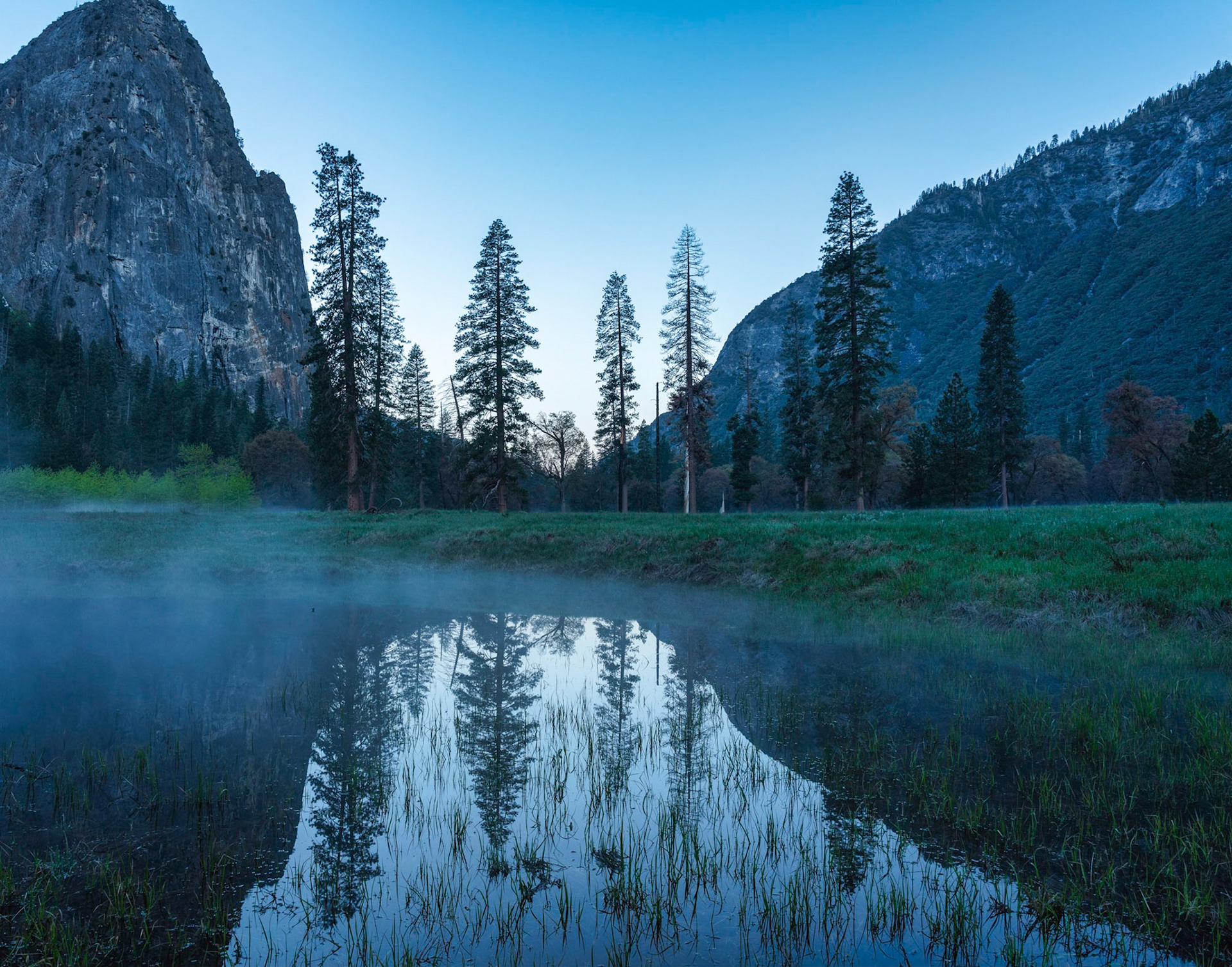 Morning misty reflections