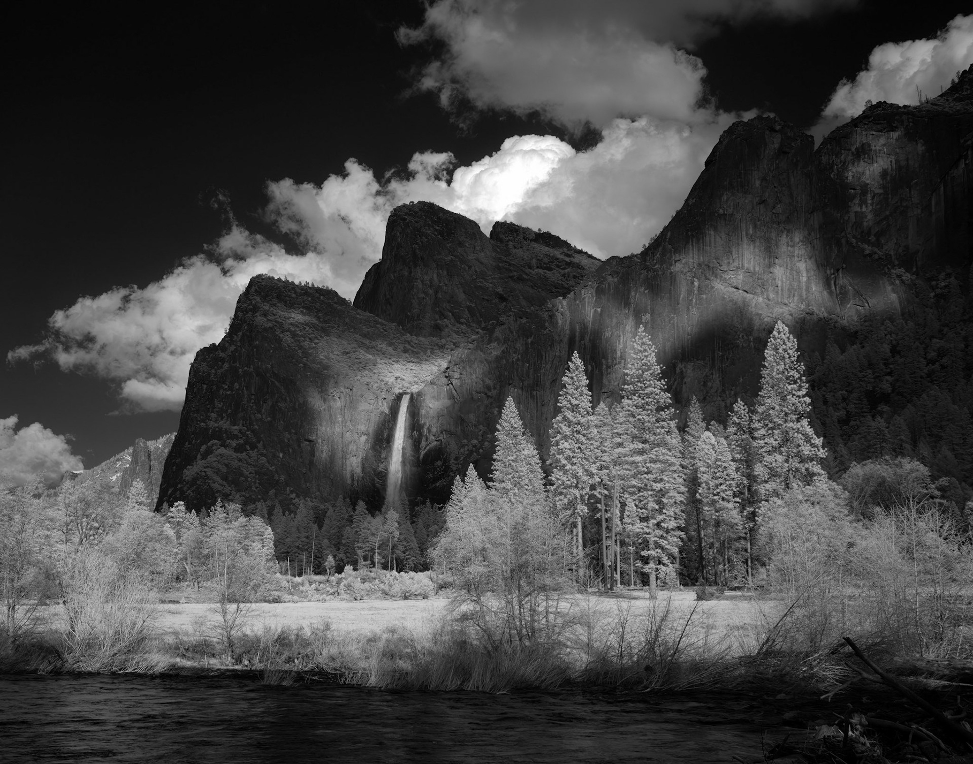 Yosemite Bridalveil Falls