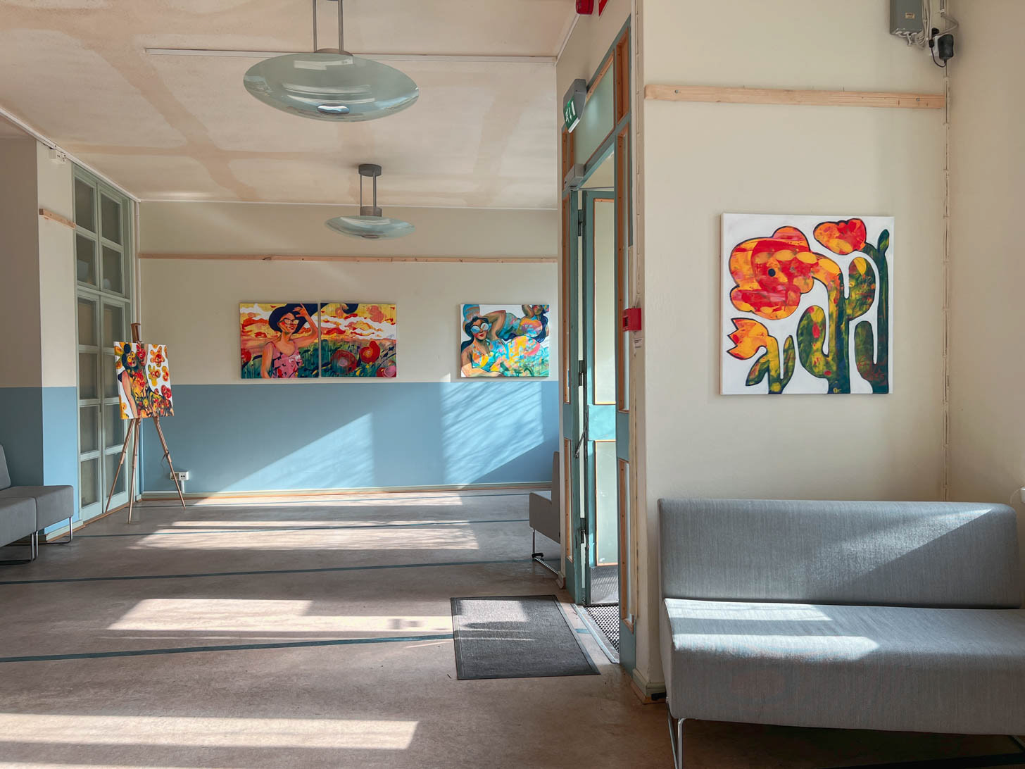 A wide installation shot capturing the full view of Elli Maanpää's exhibition at Stogis Aulagalleria.