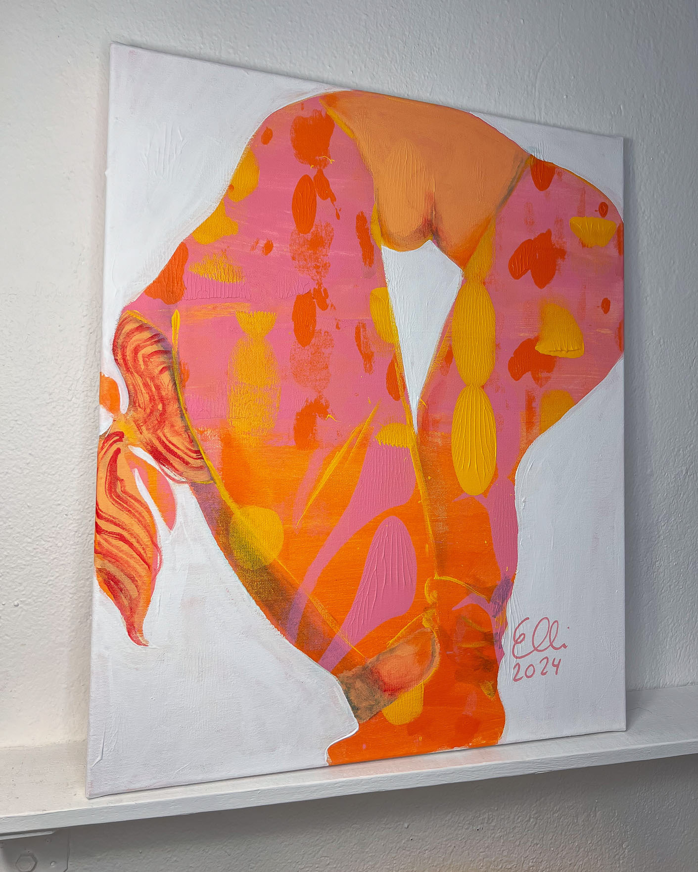 Elli Maanpää's figurative painting "Release" explores the themes of emotional ease.