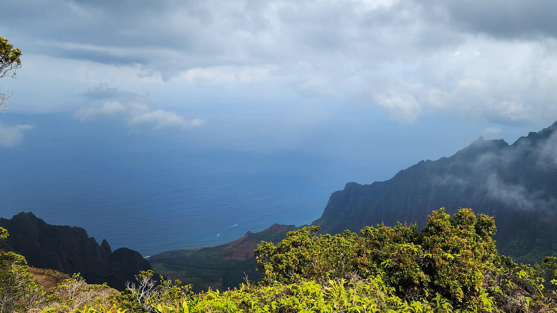Nā Pali Coast State Wilderness Park