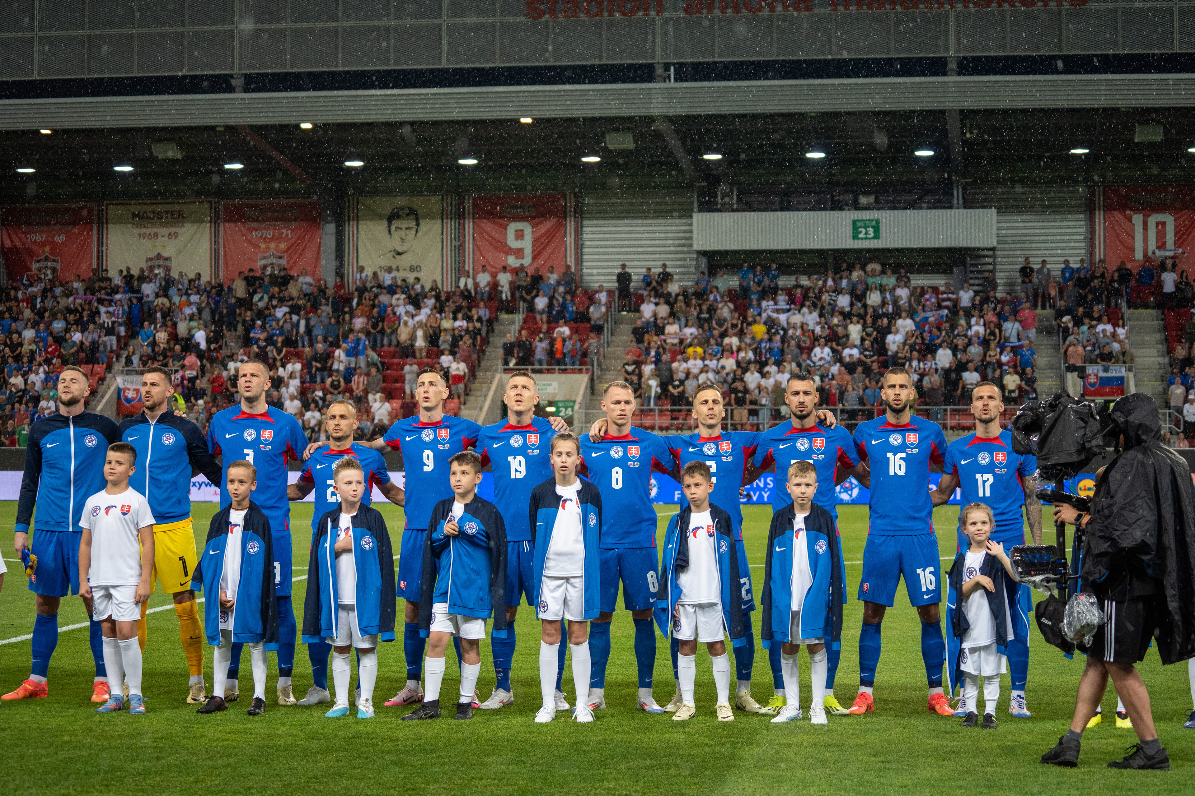 Slová národnej hymny sa ozývali trnavou