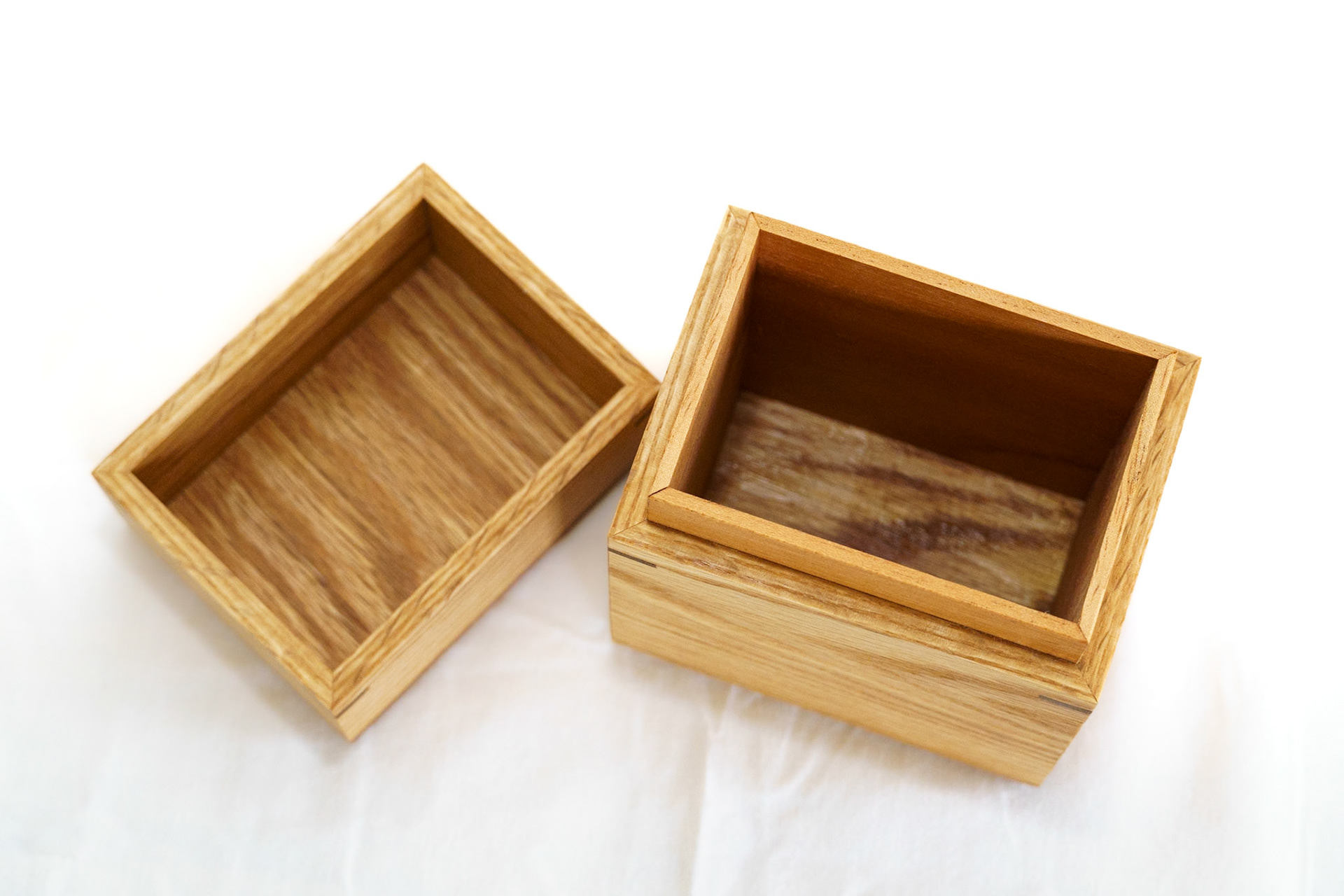 Medium light box