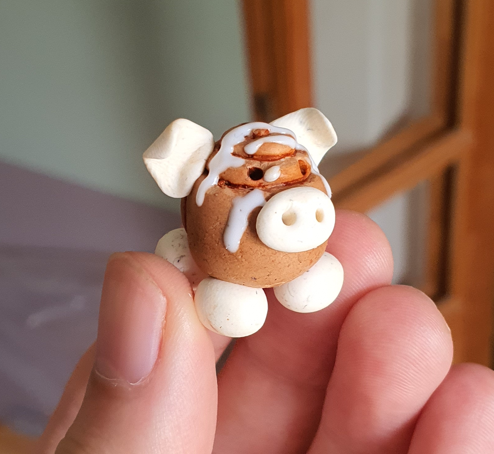 Cinnamon roll 'Pastry Pig' created for a craft fair