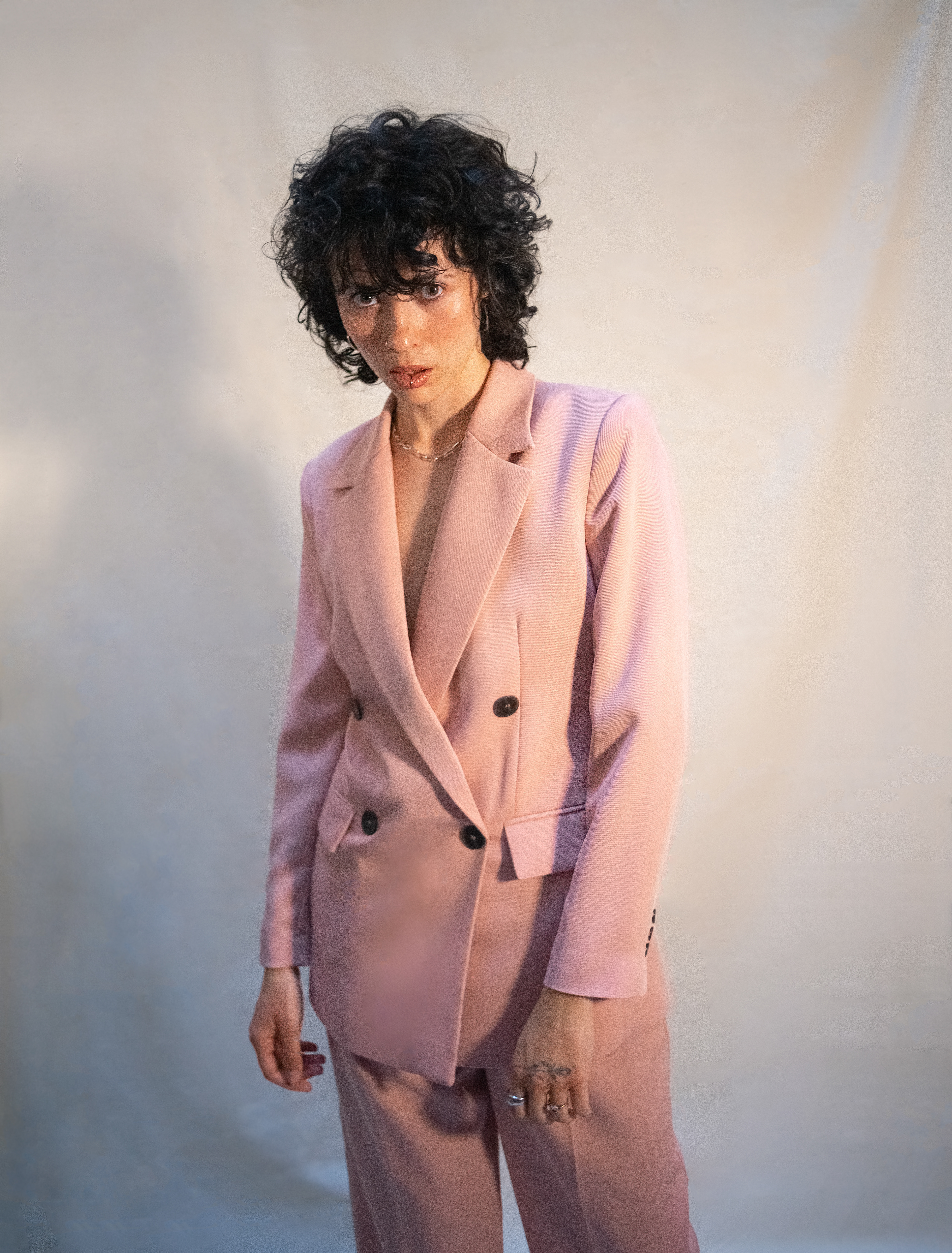 ALICE WONDER x METAL Magazine