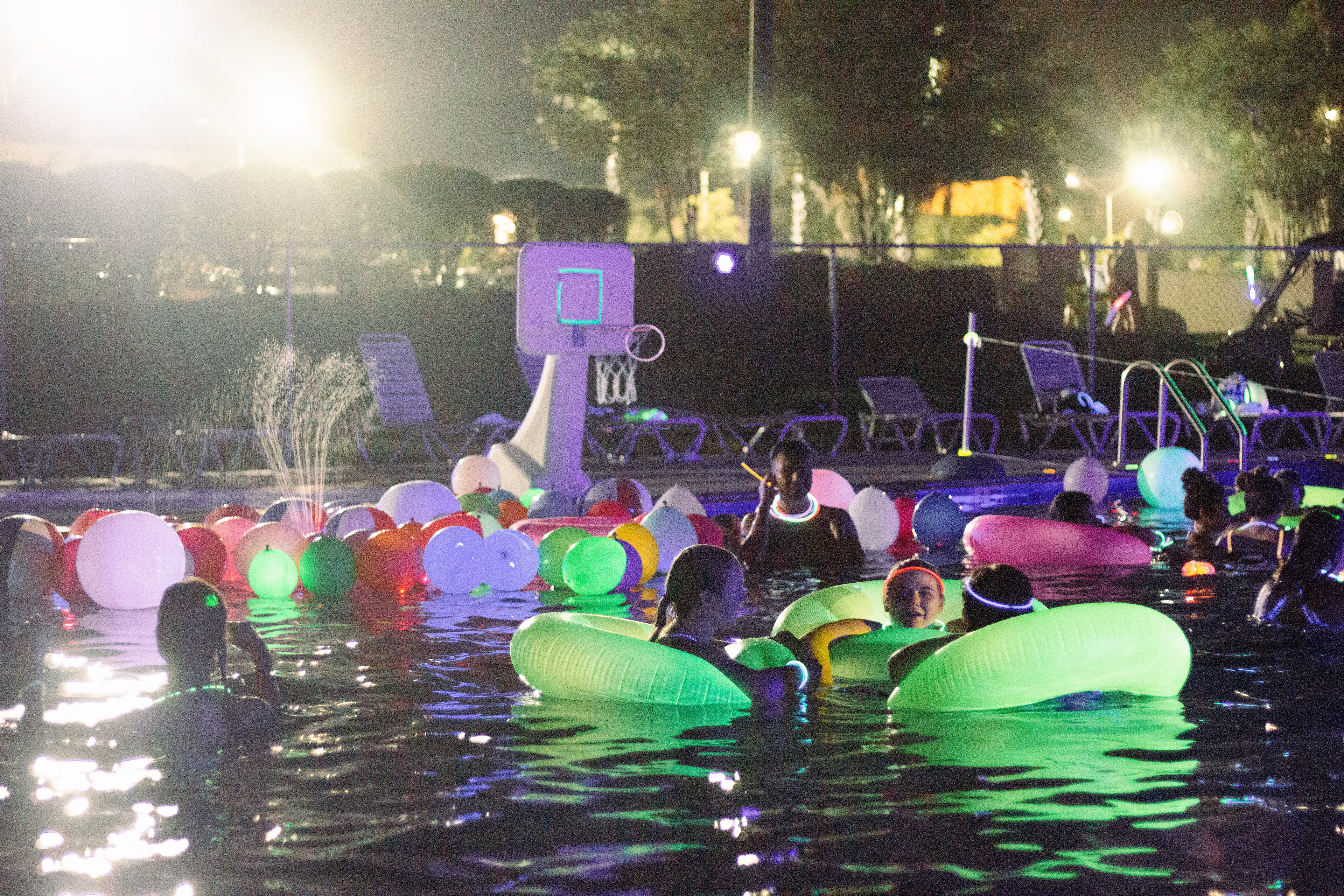 Bucs Glow Crazy - Event photography